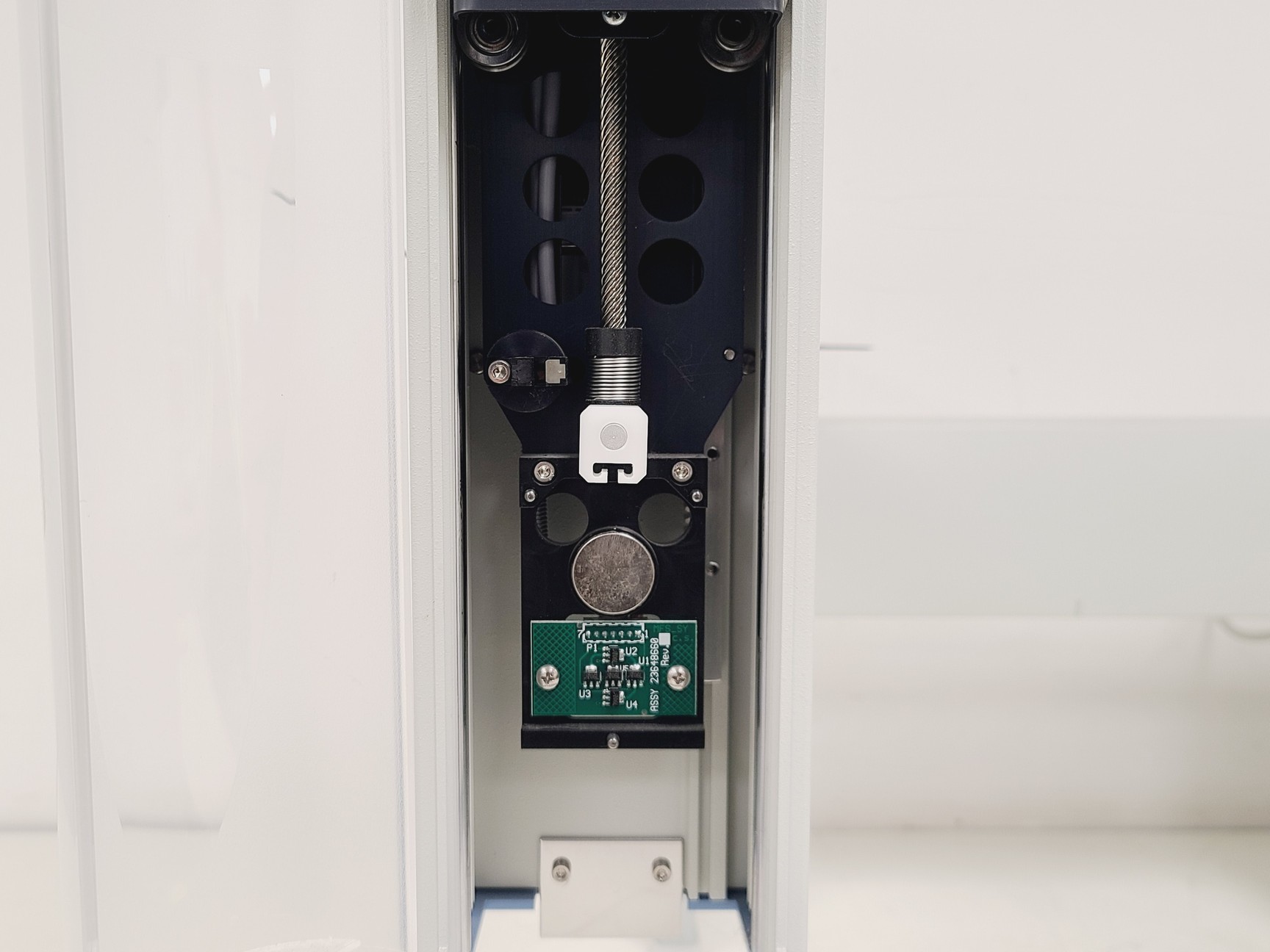 Image of Thermo Scientific TriPlus Autosampler HPLC P/N: TP100,TP201,TP011011100000