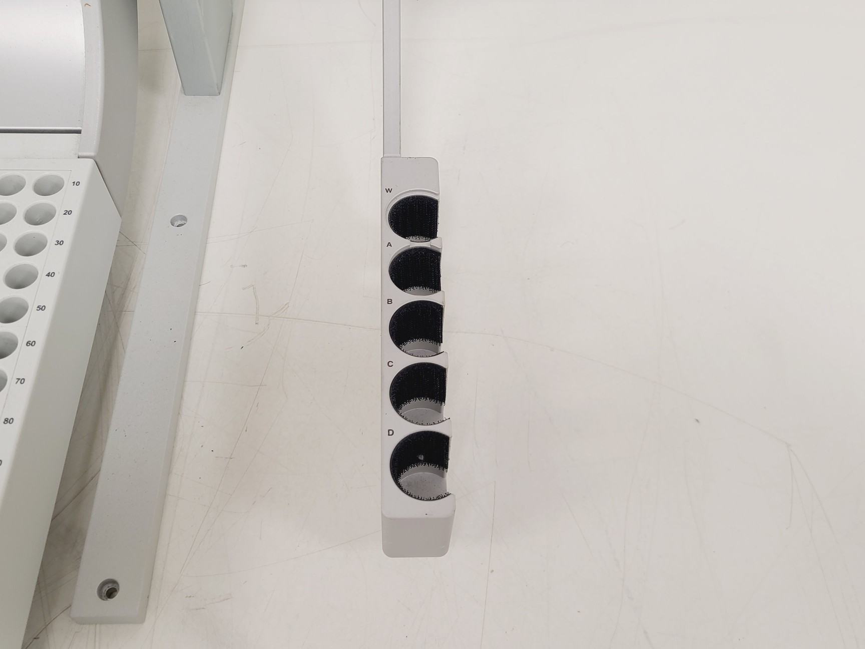 Image of Thermo Scientific TriPlus Autosampler HPLC P/N: TP100,TP201,TP011011100000