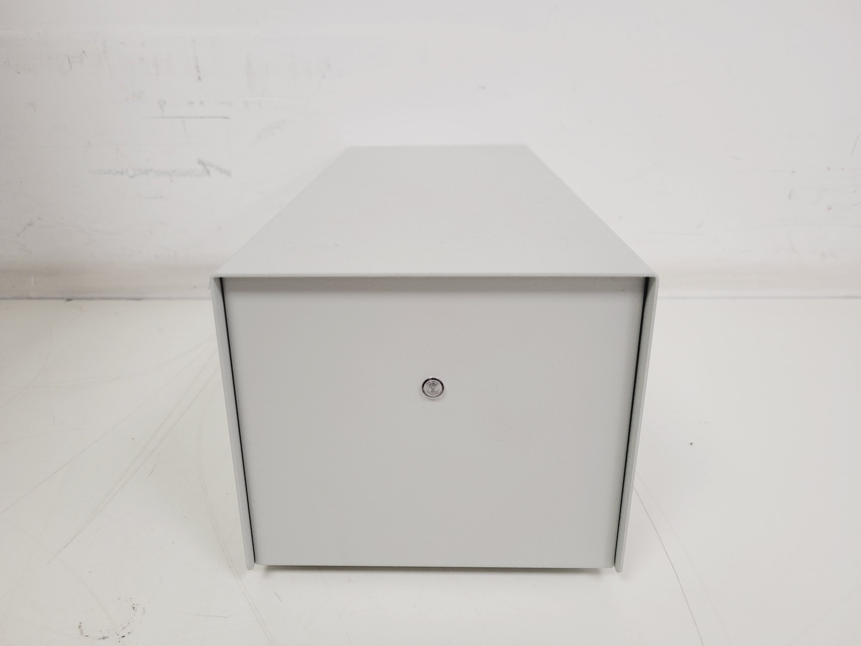 Image of Thermo Scientific TriPlus Autosampler HPLC P/N: TP100,TP201,TP011011100000