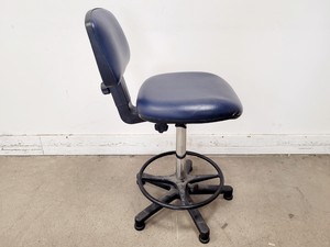 Thumbnail image of Job Lot of 16 x Blue and Green Laboratory Stools