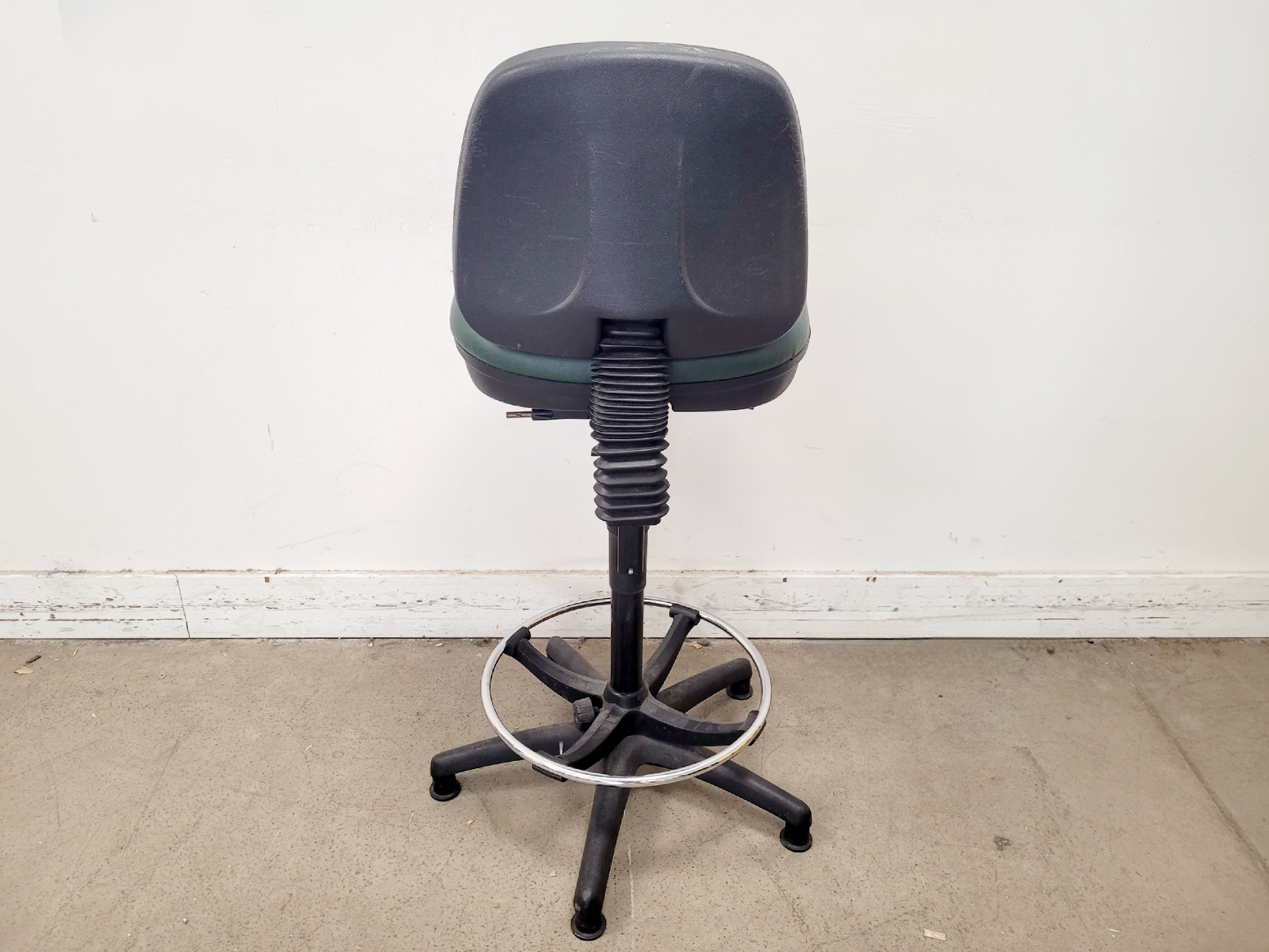 Image of Job Lot of 16 x Blue and Green Laboratory Stools