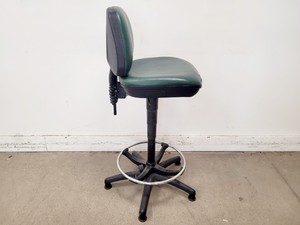 Thumbnail image of Job Lot of 16 x Blue and Green Laboratory Stools