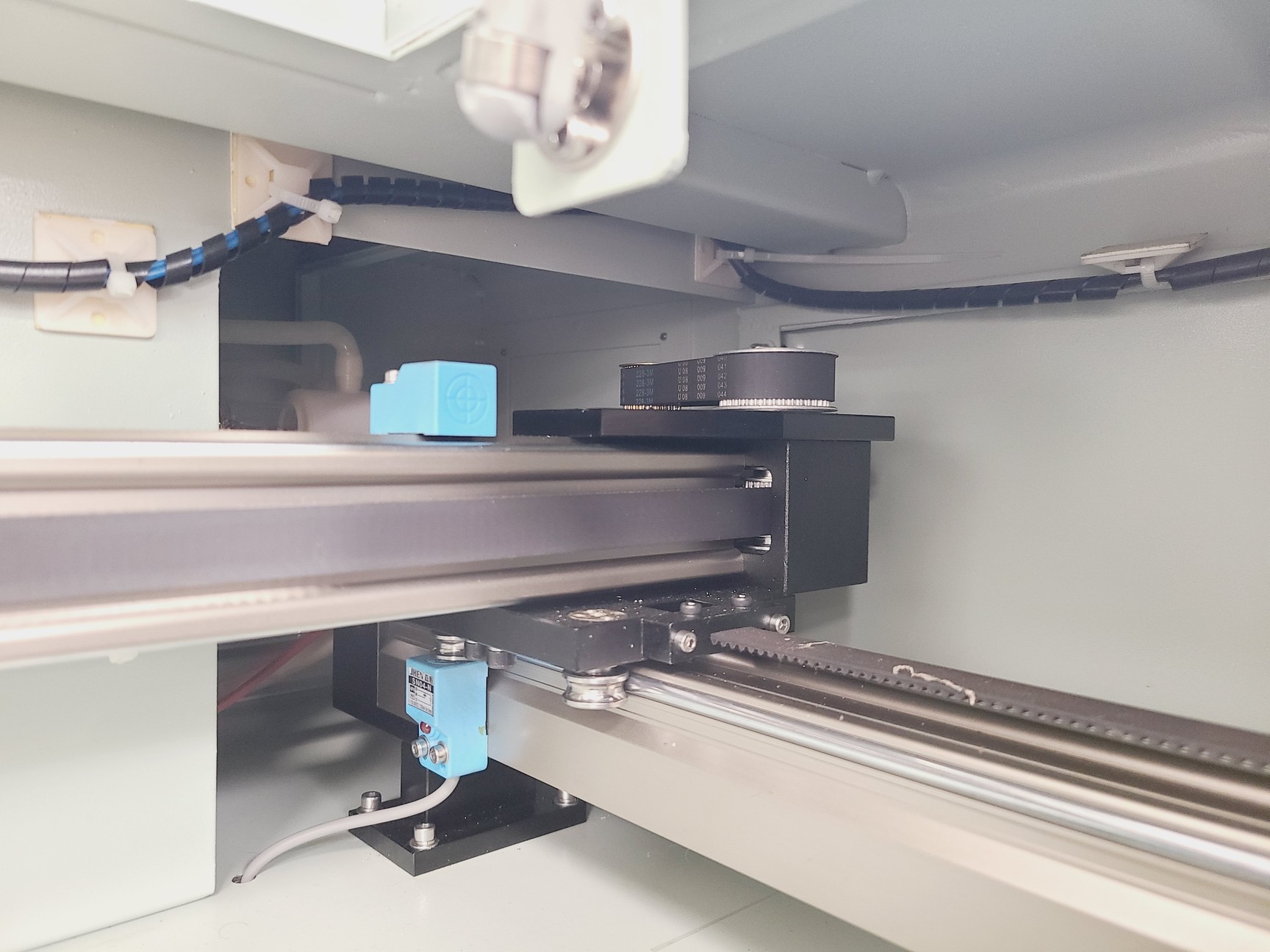 Image of ThinkLaser LightBlade 3040 40W Laserjet Cutter