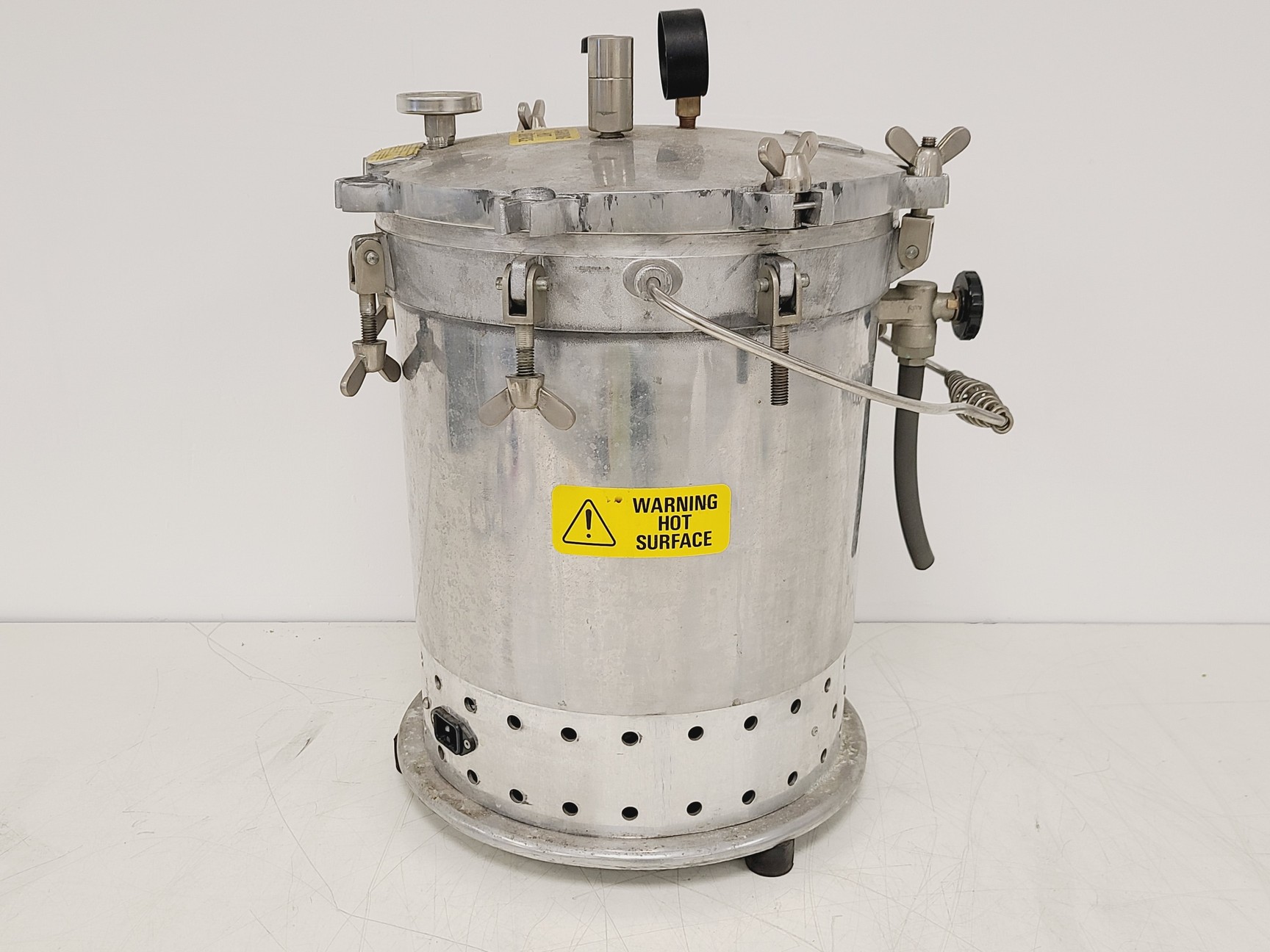 Image of Express Autoclaves Portable Laboratory Autoclave