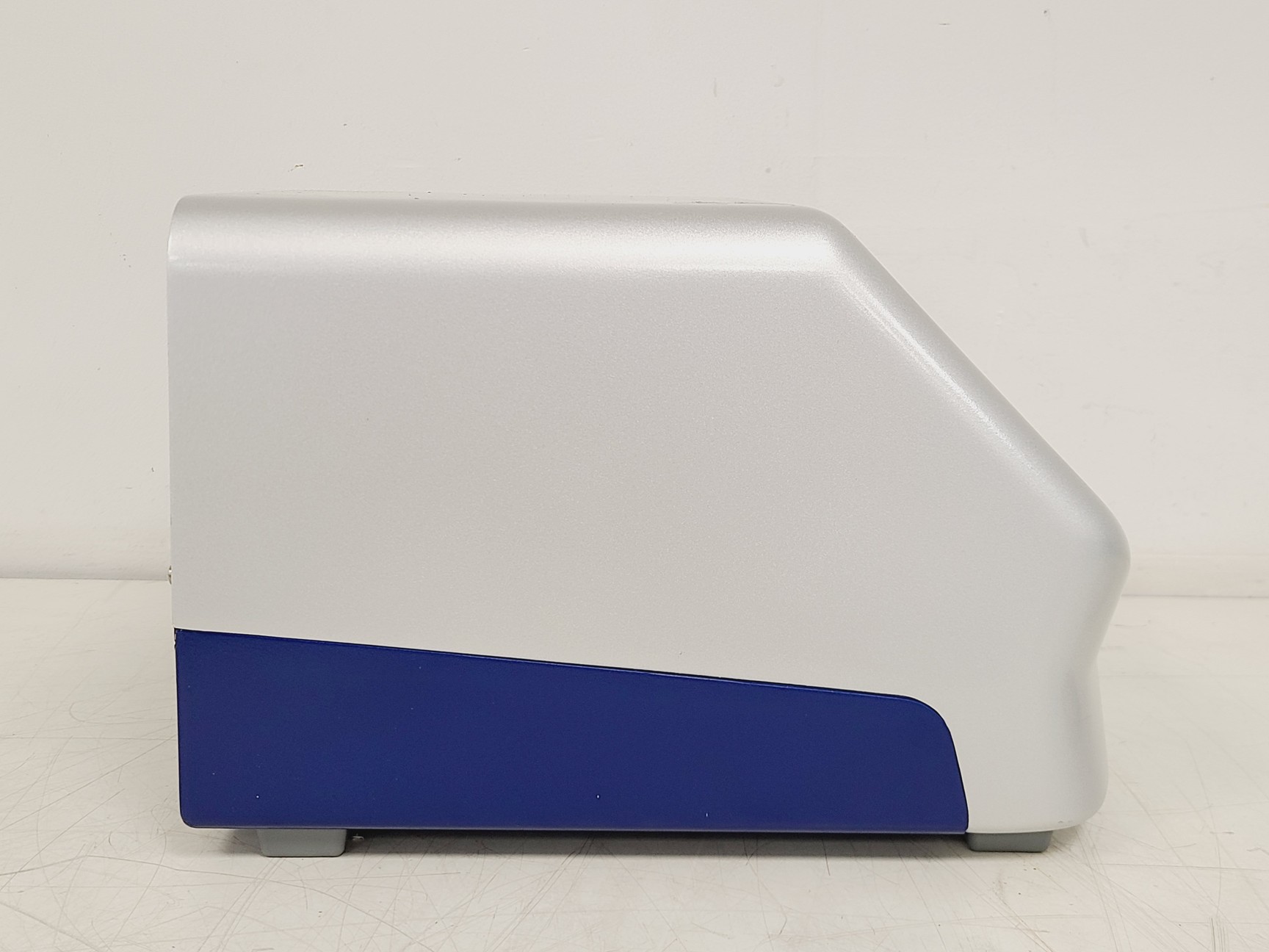 Image of BTX Gemini X2 Electroporation System w/ Pulse Switch 