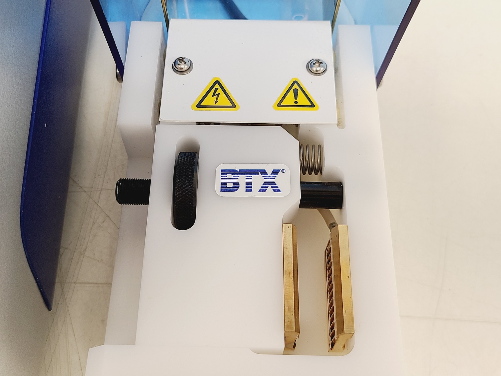 Image of BTX Gemini X2 Electroporation System w/ Pulse Switch 