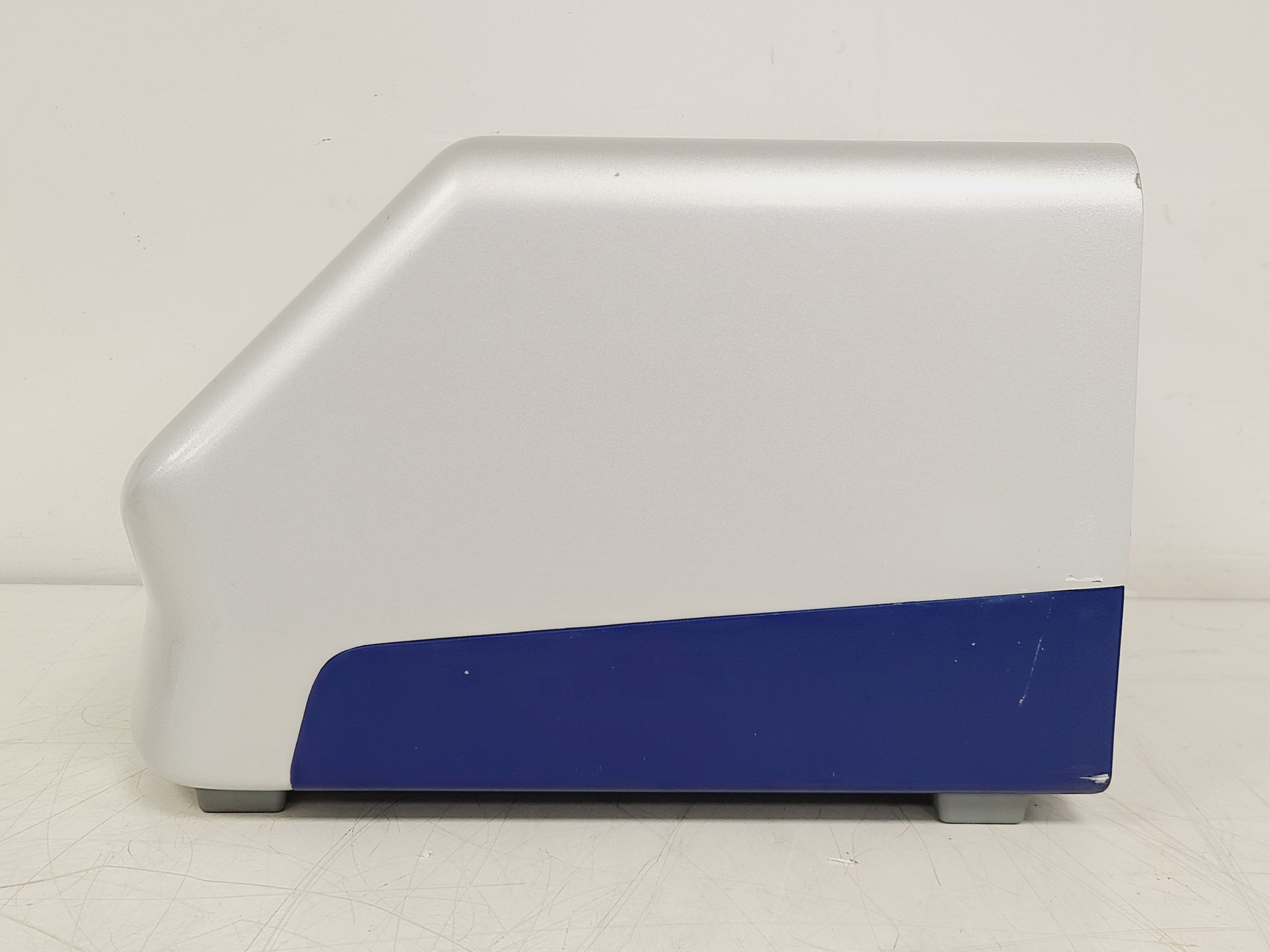 Image of BTX Gemini X2 Electroporation System w/ Pulse Switch 