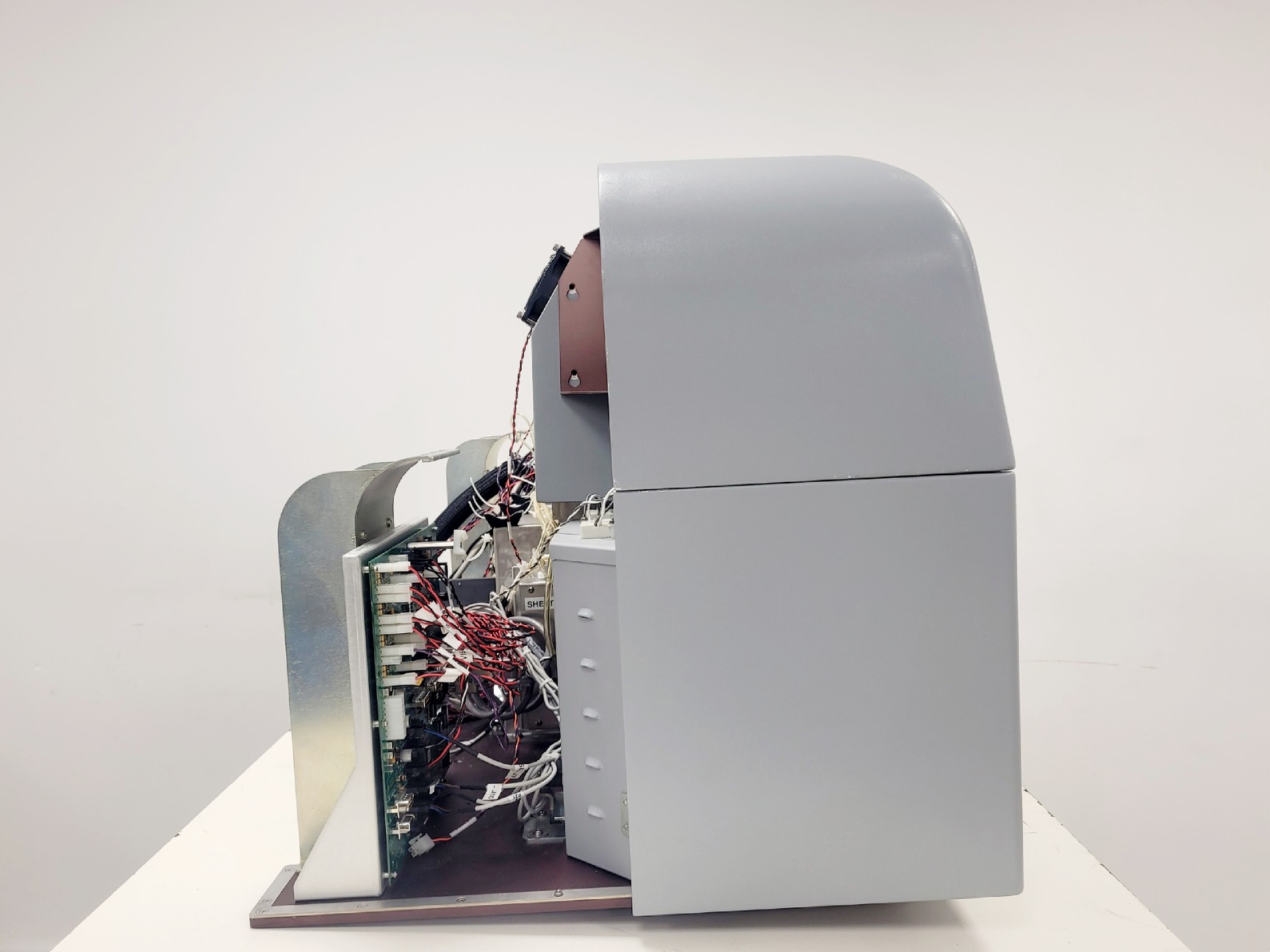 Image of BD FACSAria Fusion Cell Sorter SORP w/ BD-400 Biosafety Cabinet & Accessories