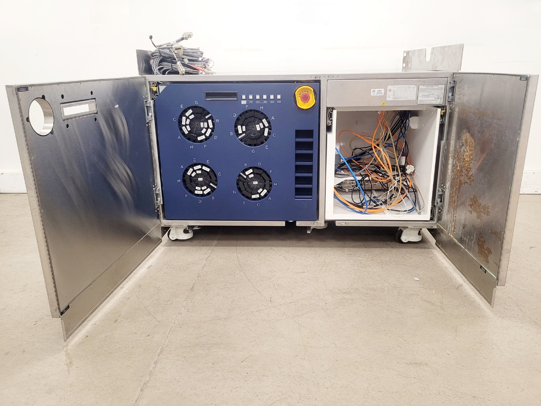 Image of BD FACSAria Fusion Cell Sorter SORP w/ BD-400 Biosafety Cabinet & Accessories