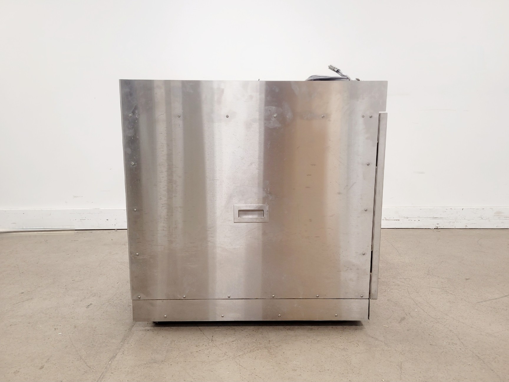Image of BD FACSAria Fusion Cell Sorter SORP w/ BD-400 Biosafety Cabinet & Accessories