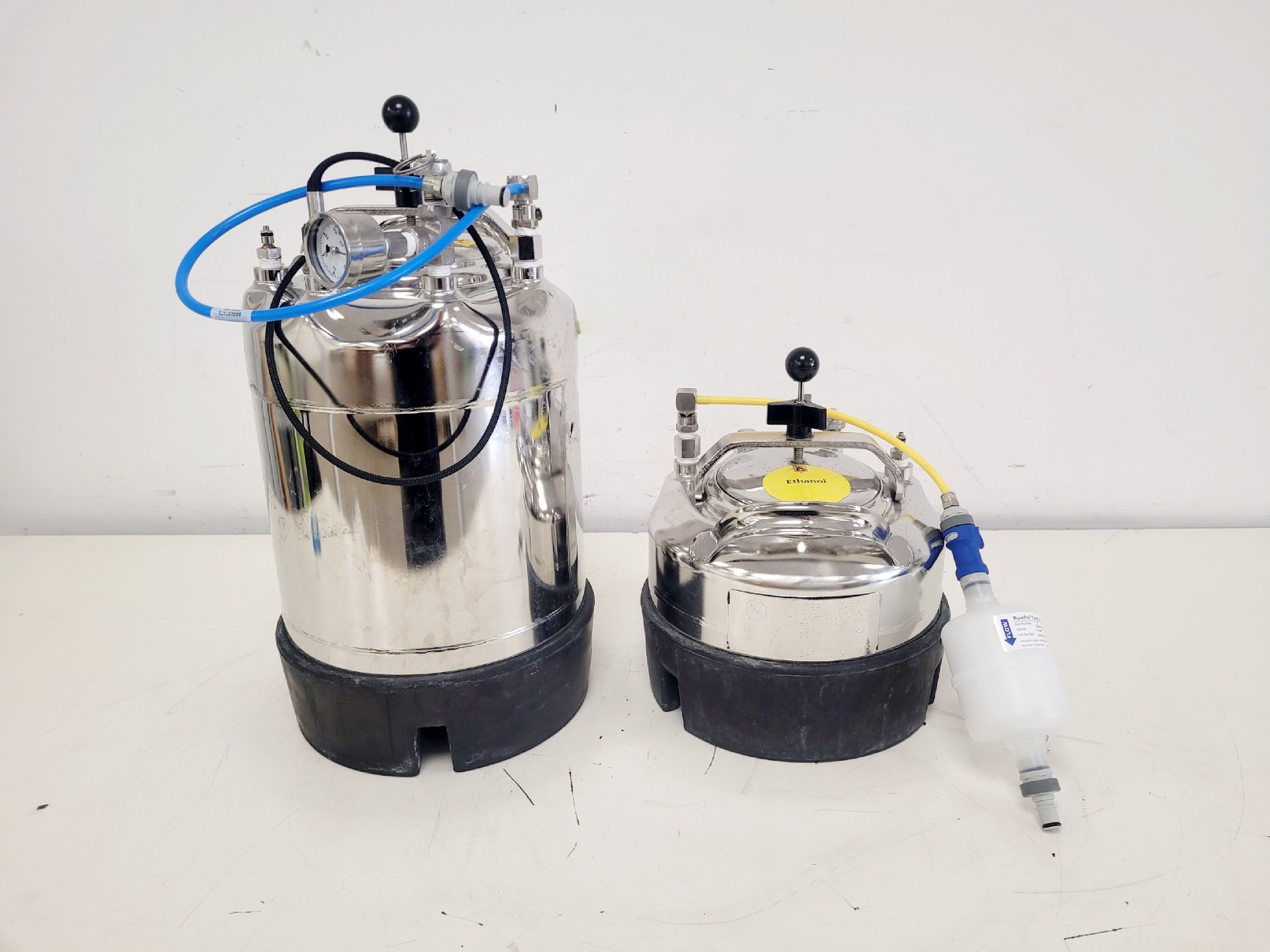 Image of BD FACSAria Fusion Cell Sorter SORP w/ BD-400 Biosafety Cabinet & Accessories