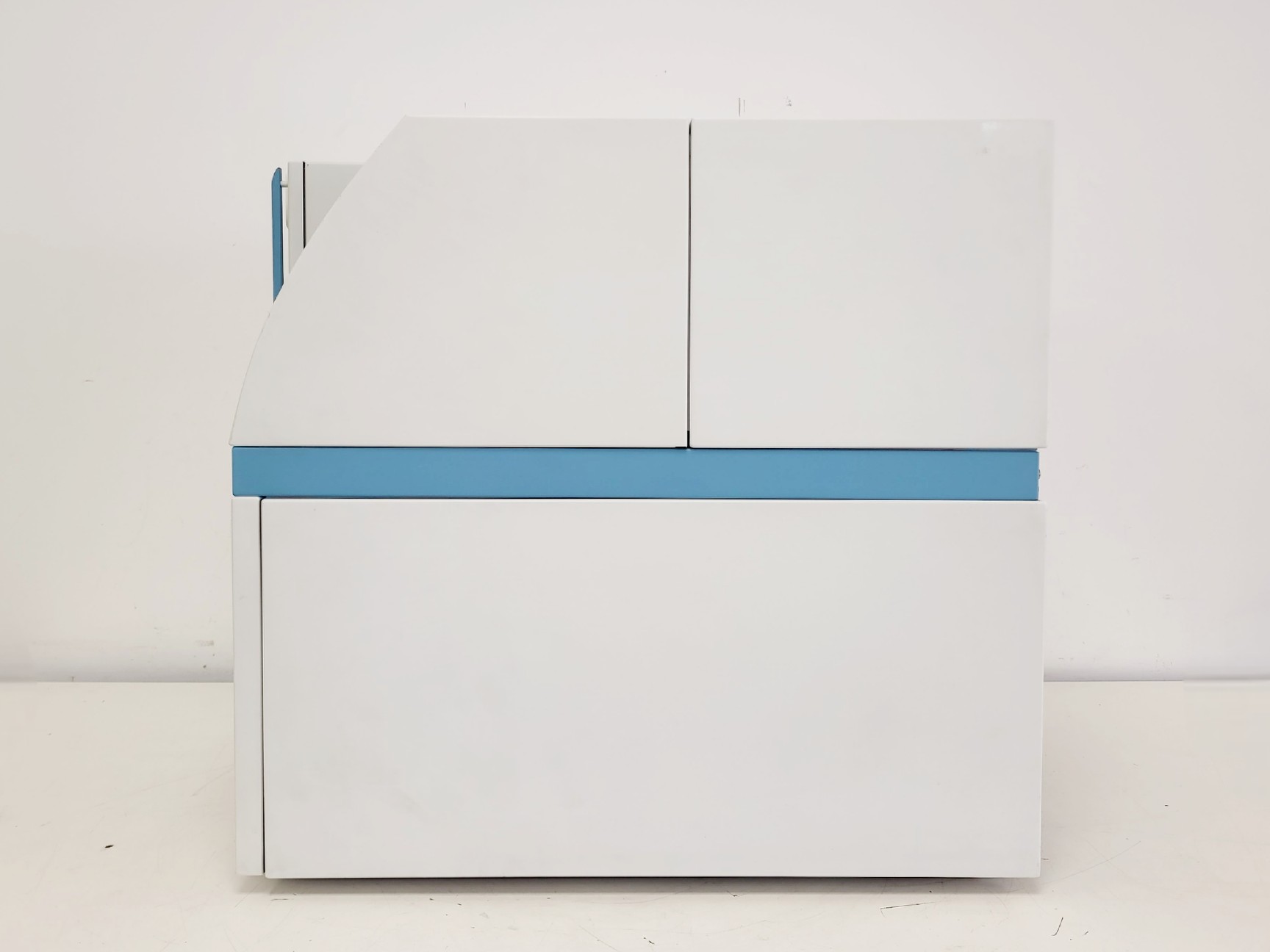 Image of Perkin Elmer Wallac 1450 Microbeta Trilux Luminescence Counter