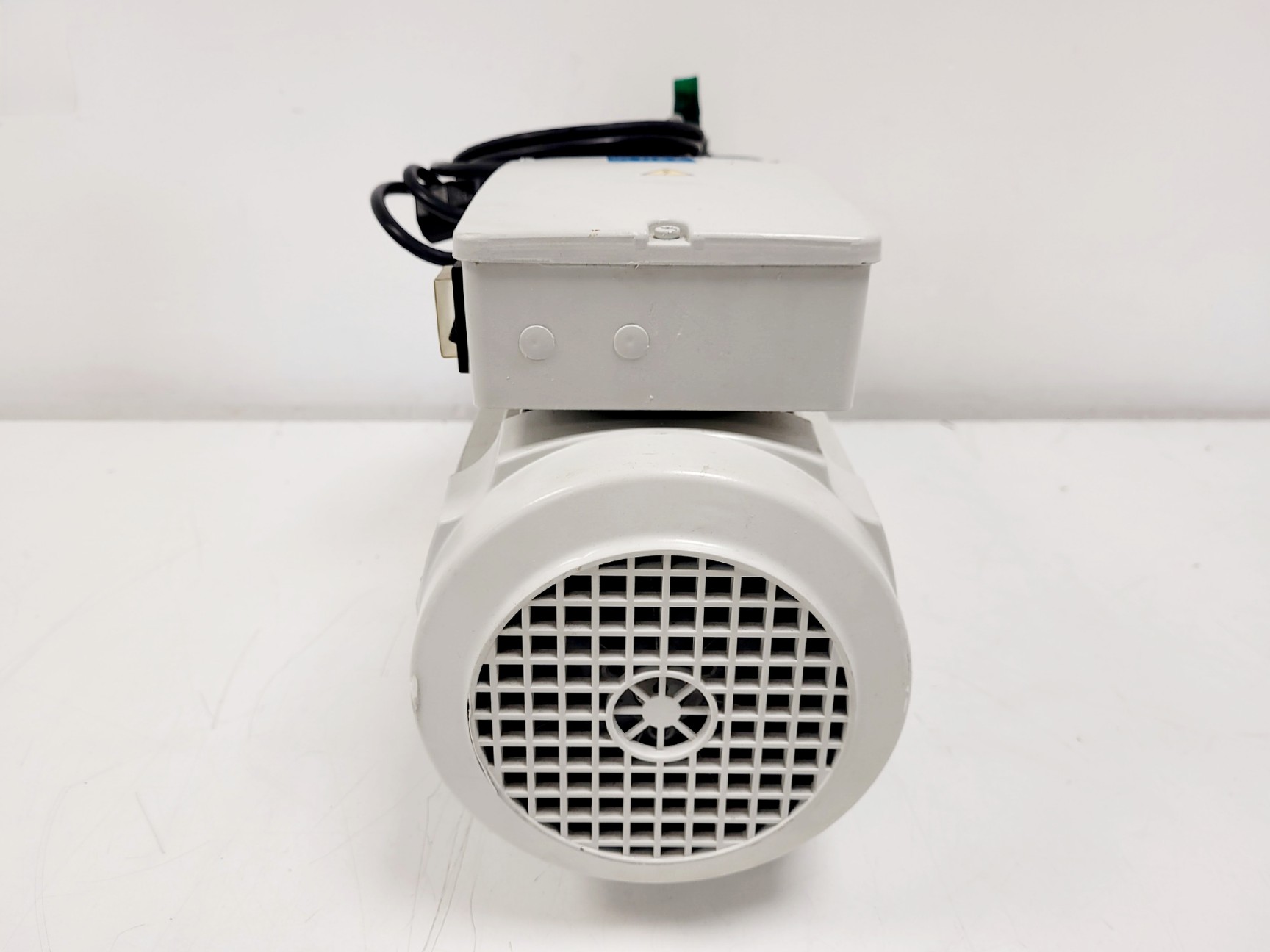 Image of Thermo Finnigan LCQ Advantage Mass Spectrometer w/ Pump, Nitrogen Generator Lab