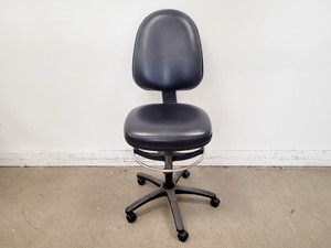 Thumbnail image of Job lot of 11 x Black Laboratory Stools