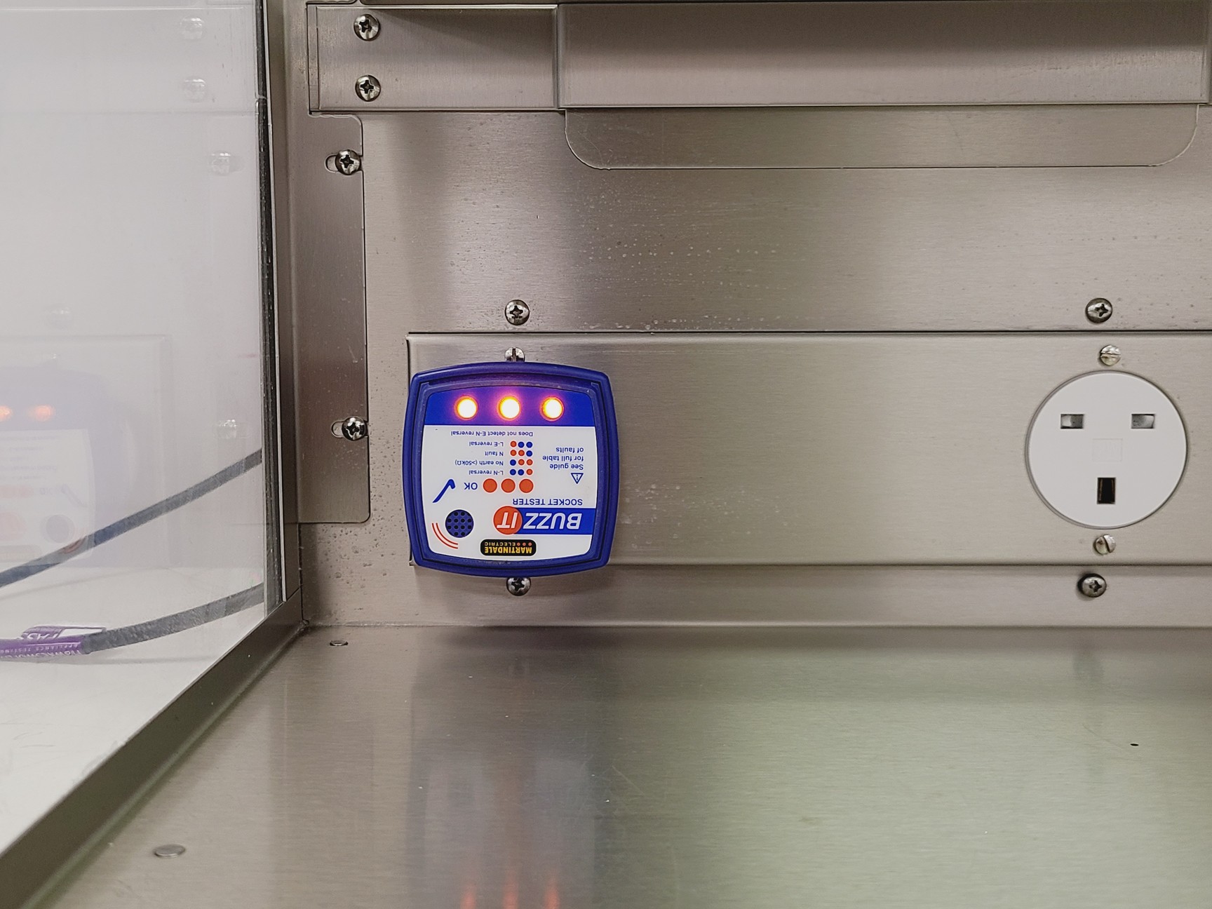 Image of UVP UV Sterilizing PCR Workstation Lab