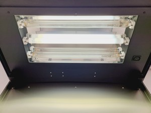 Thumbnail image of UVP UV Sterilizing PCR Workstation Lab