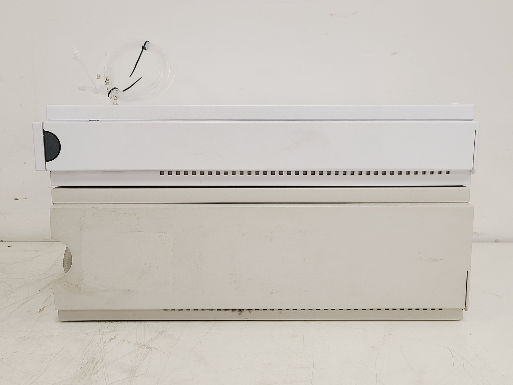 Image of Agilent 1100 Series HPLC System: G1322A, G1311A, G1314A, G1329A, G1330B & G1316A