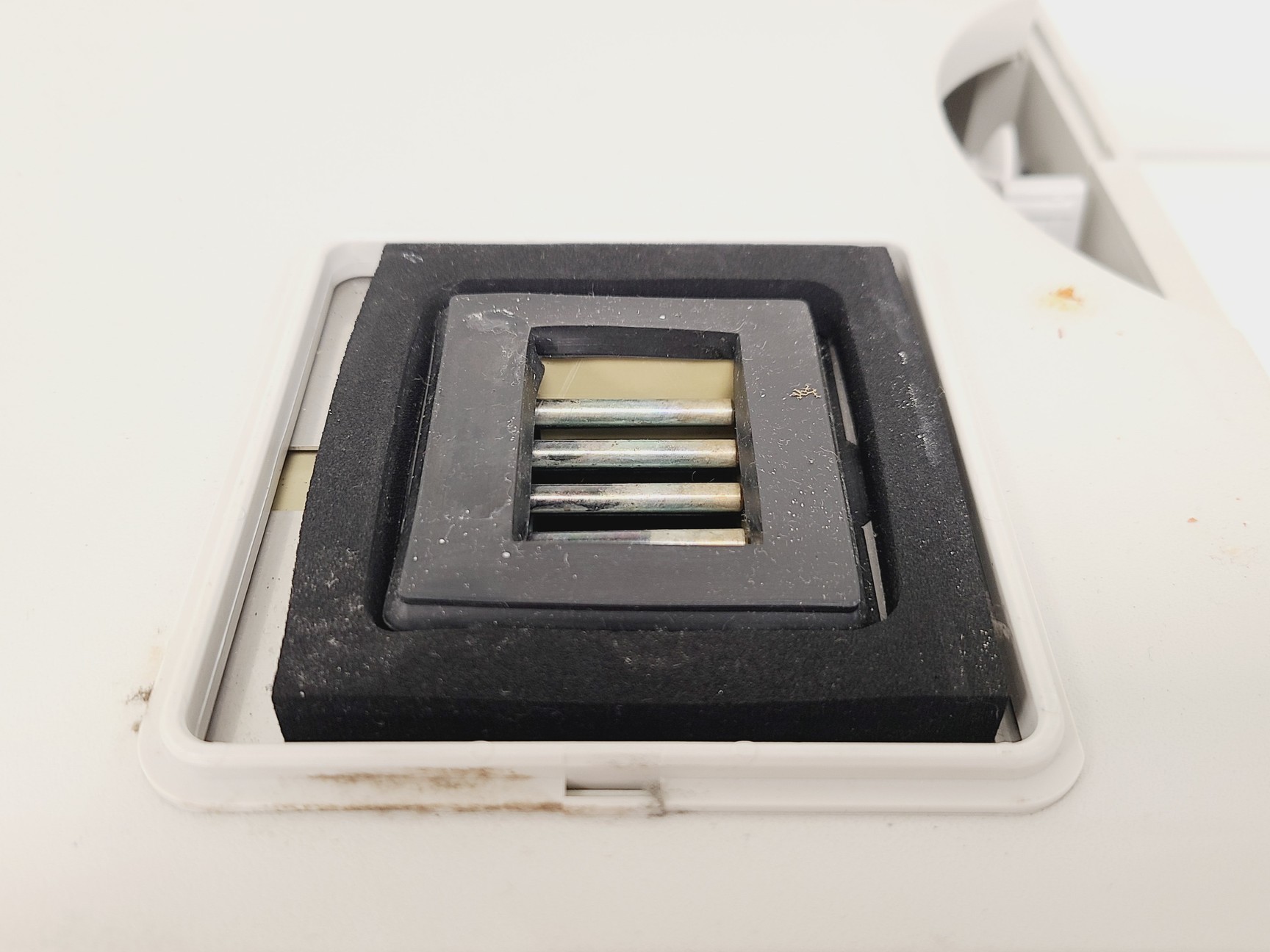 Image of Agilent 1100 Series HPLC System: G1322A, G1311A, G1314A, G1329A, G1330B & G1316A