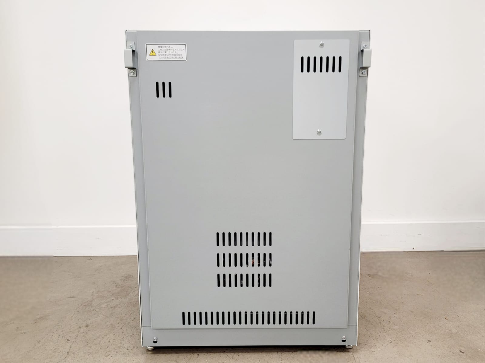 Image of PHCBI MCO-170AICD-PE CO2 Incubator (2022) Lab
