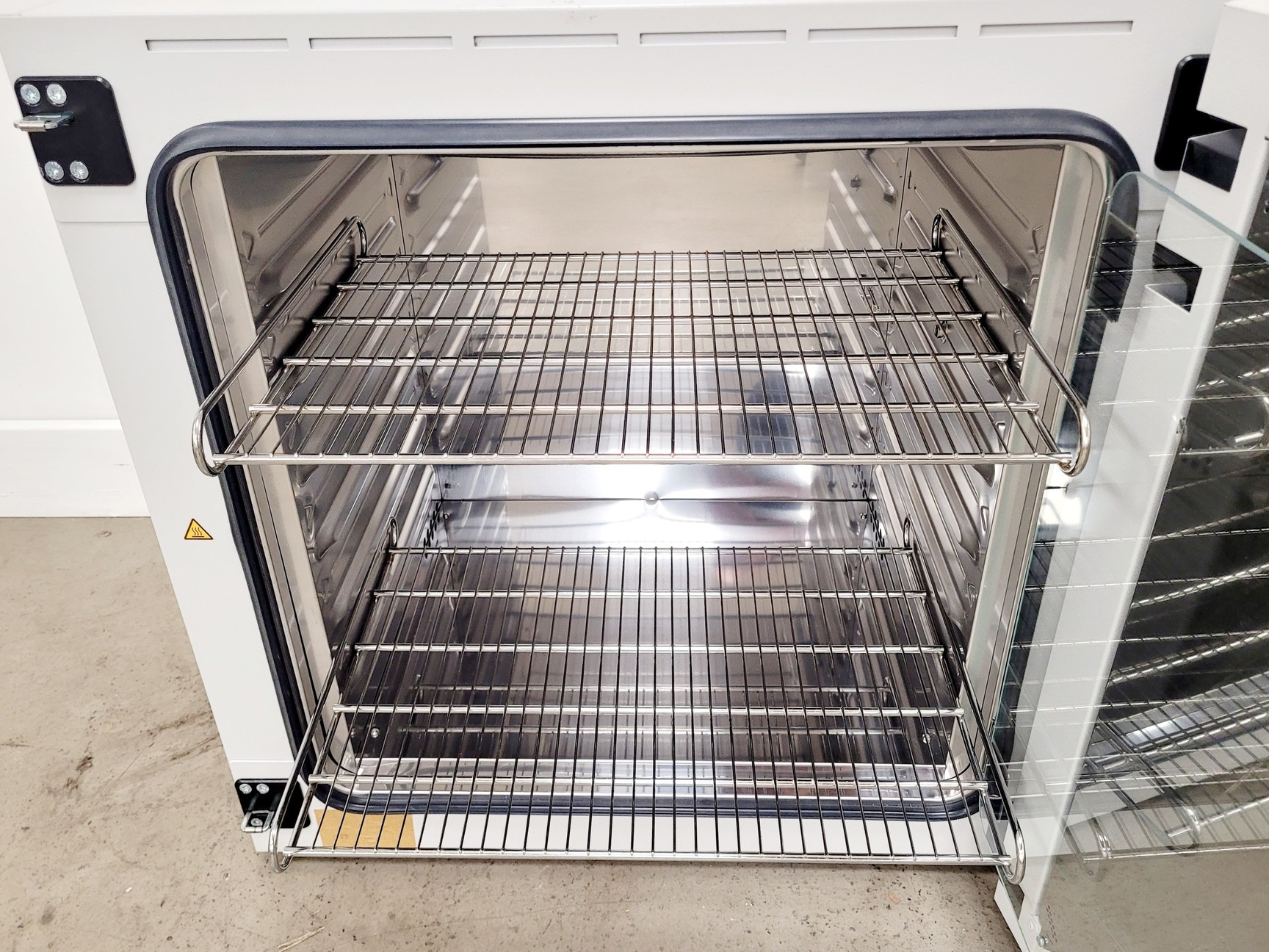 Image of Binder Model BD115 Incubator Lab