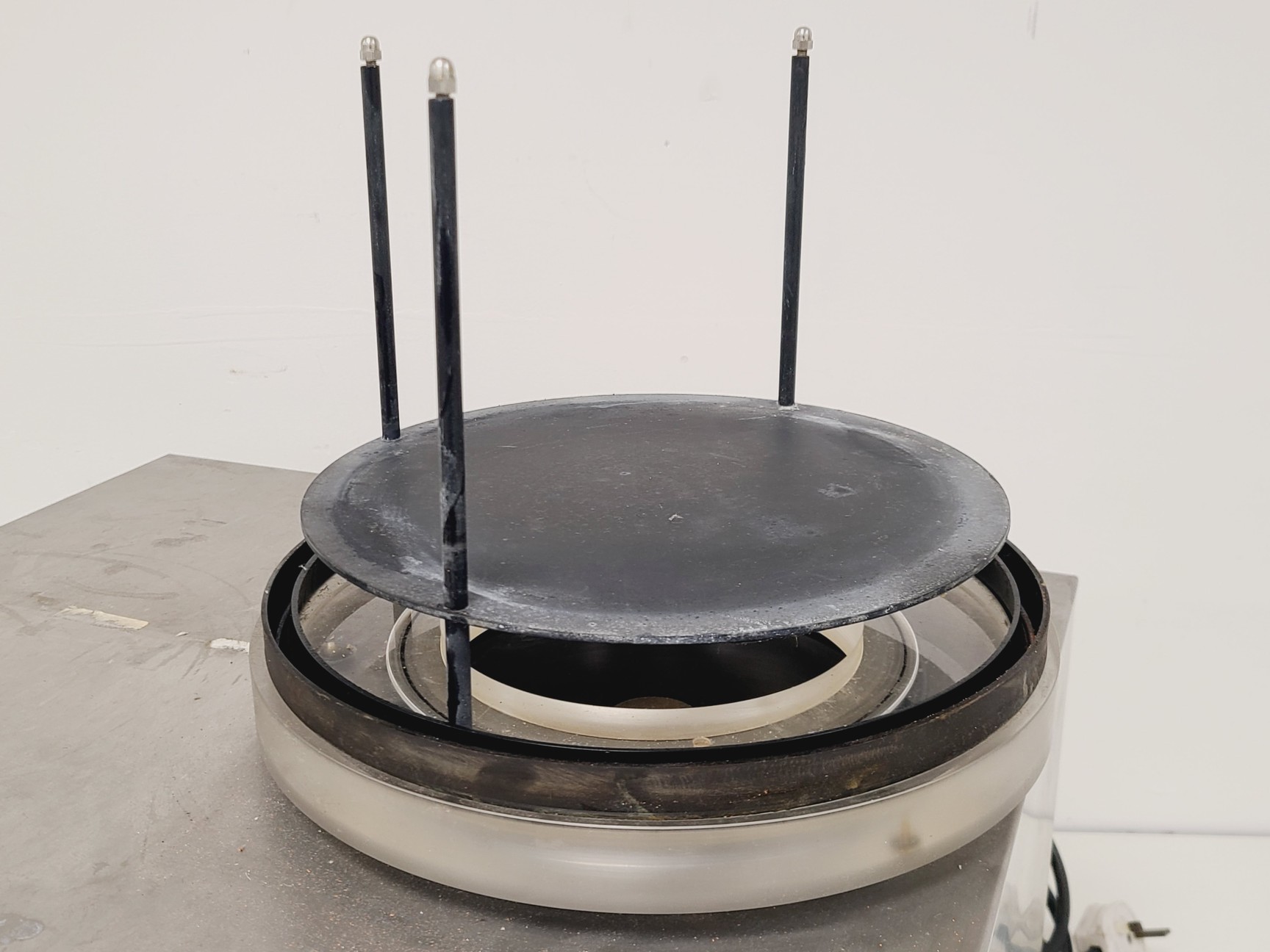 Image of LSL Secfroid LyoLab A Freeze Dryer