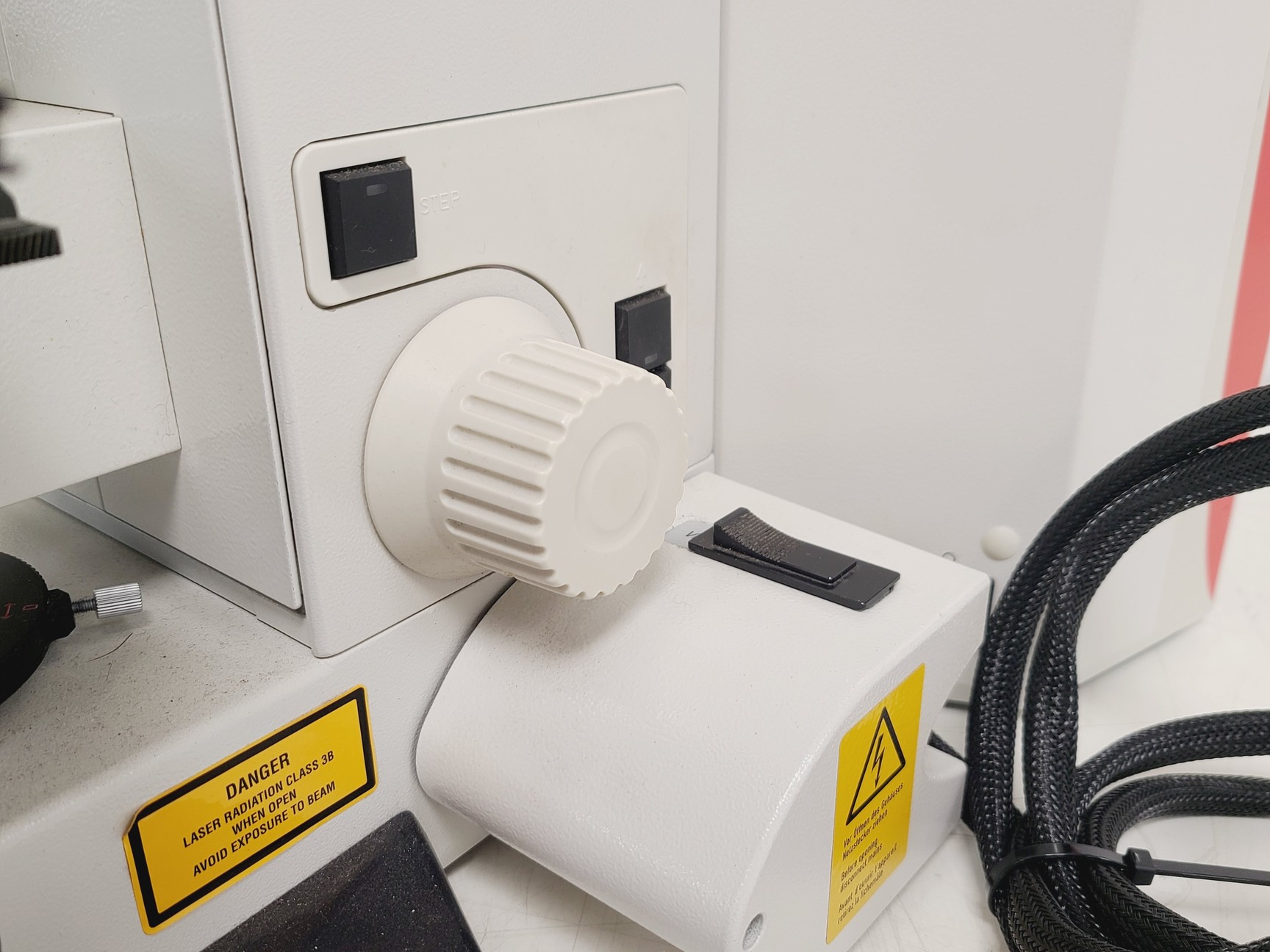 Image of Leica DMRE Upright Fluorescence Microscope - No Objectives