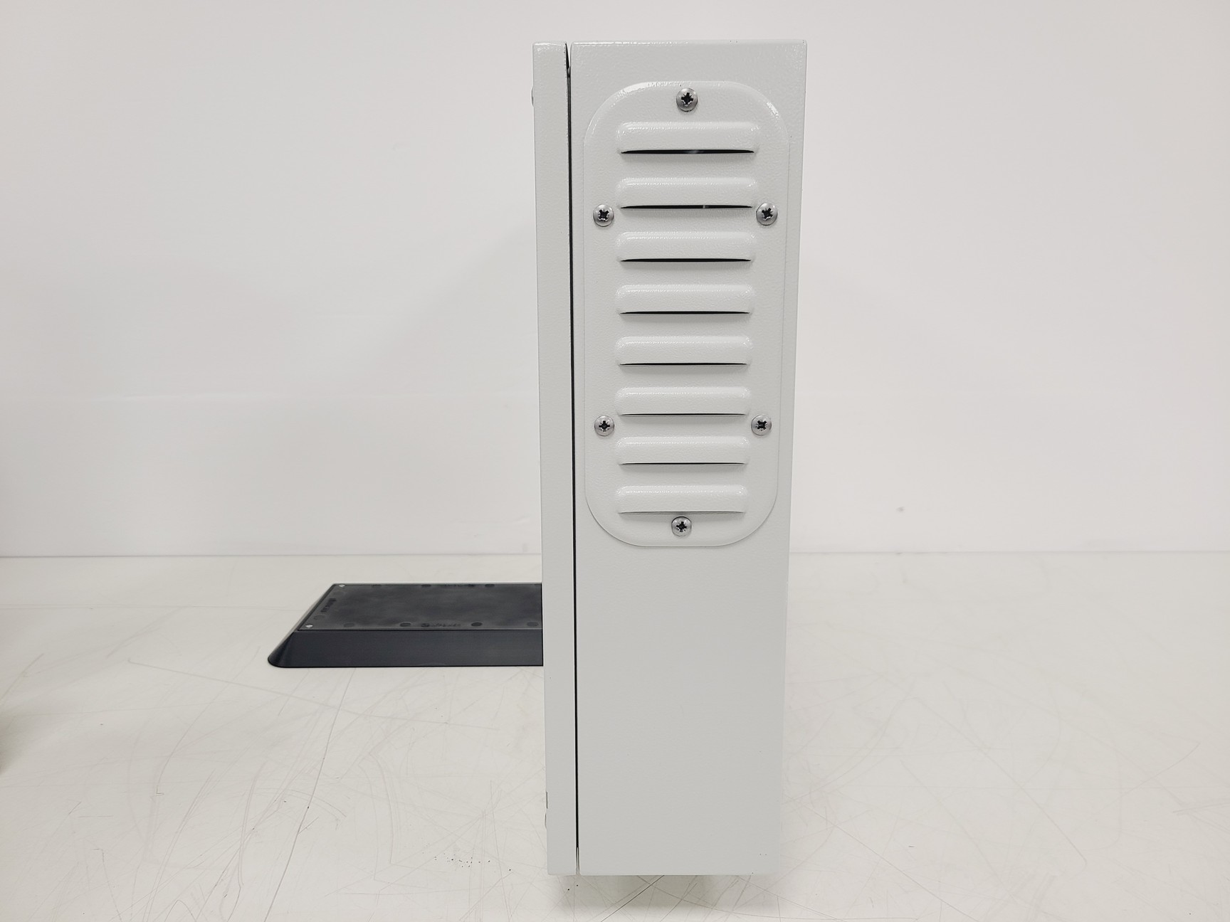 Image of Blue Ocean Robotics Model C UVD Autonomous UV-C Light Disinfection Robot 