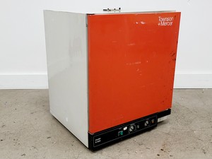 Thumbnail image of Townson & Mercer 8-300 Oven/Furnace lab