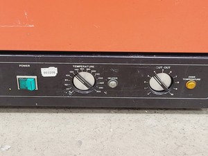 Thumbnail image of Townson & Mercer 8-300 Oven/Furnace lab