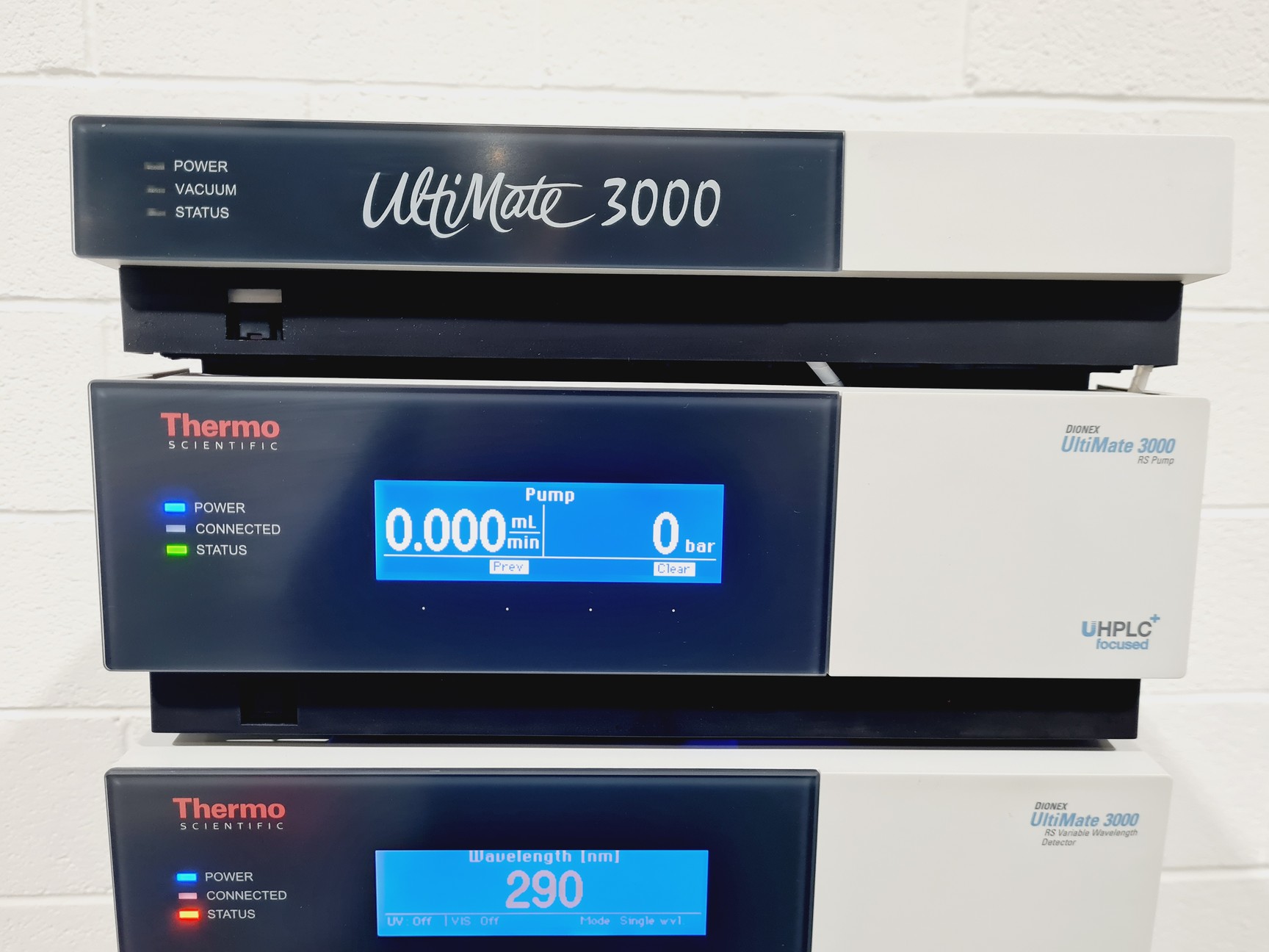 Image of Thermo Dionex UltiMate 3000 UHPLC System HPG-3400RS VWD-3400RS