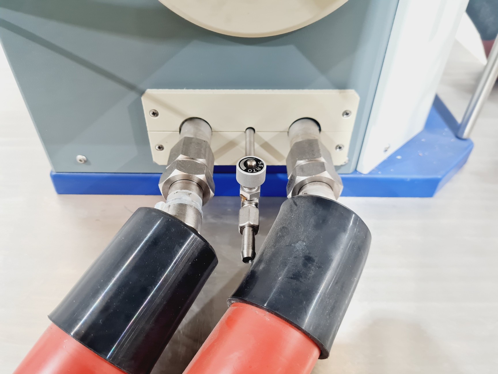 Image of Mettler Toledo RC1 Reaction Calorimeter W/ Huber Unistat 141 Temp Controller