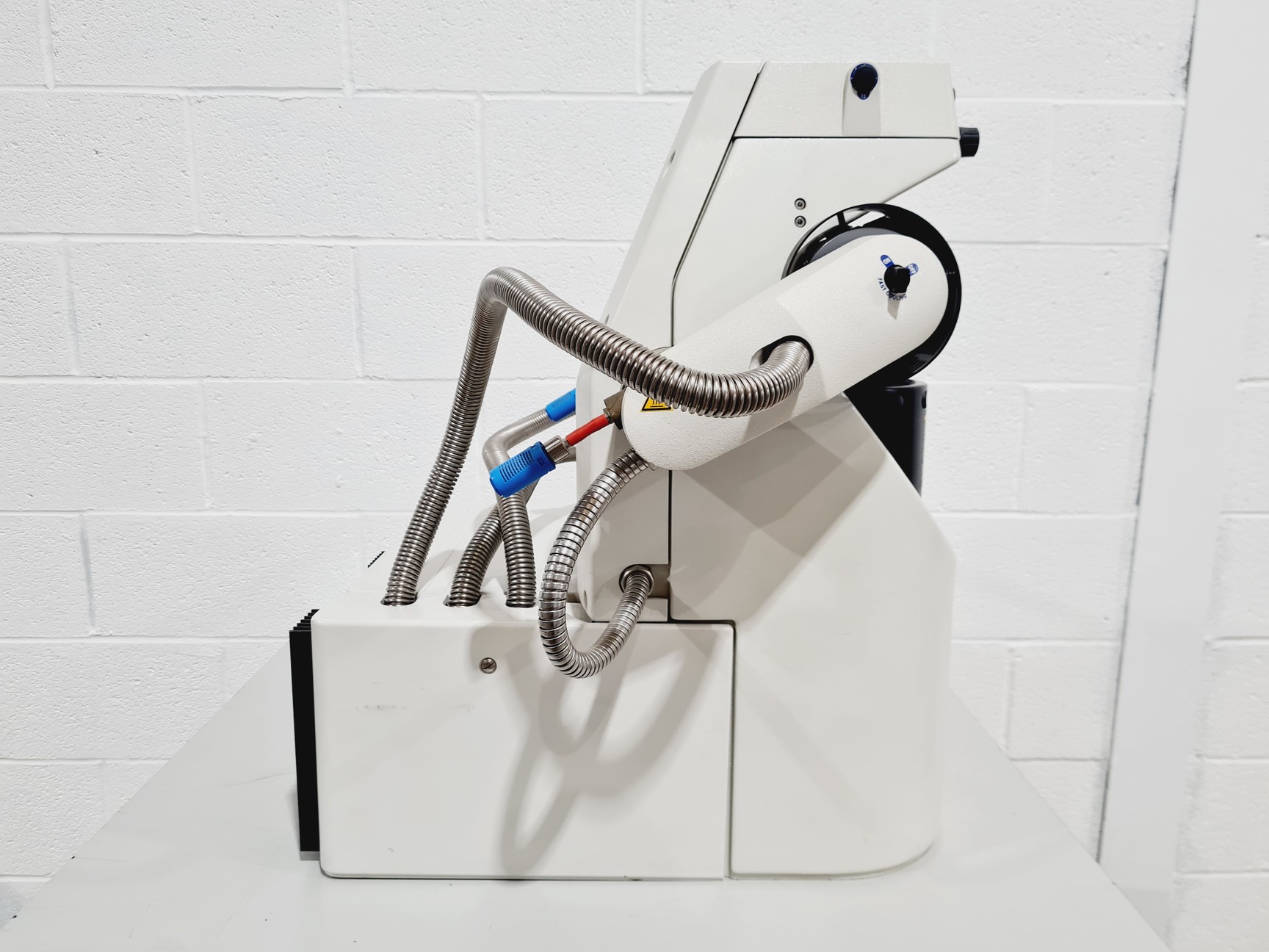 Image of Mettler Toledo Model 861e DMA/SDTA Dynamic Mechanical Analysis Lab