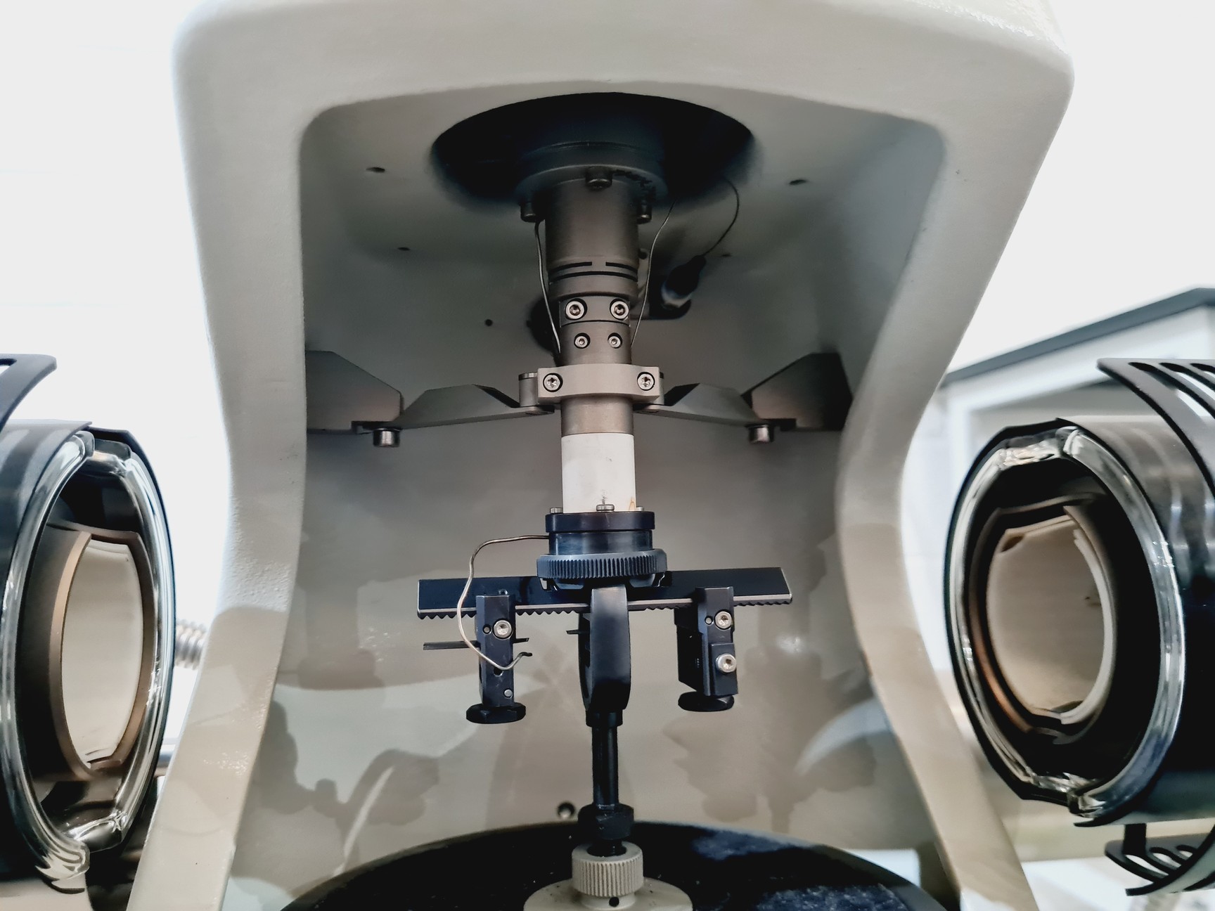 Image of Mettler Toledo Model 861e DMA/SDTA Dynamic Mechanical Analysis Lab