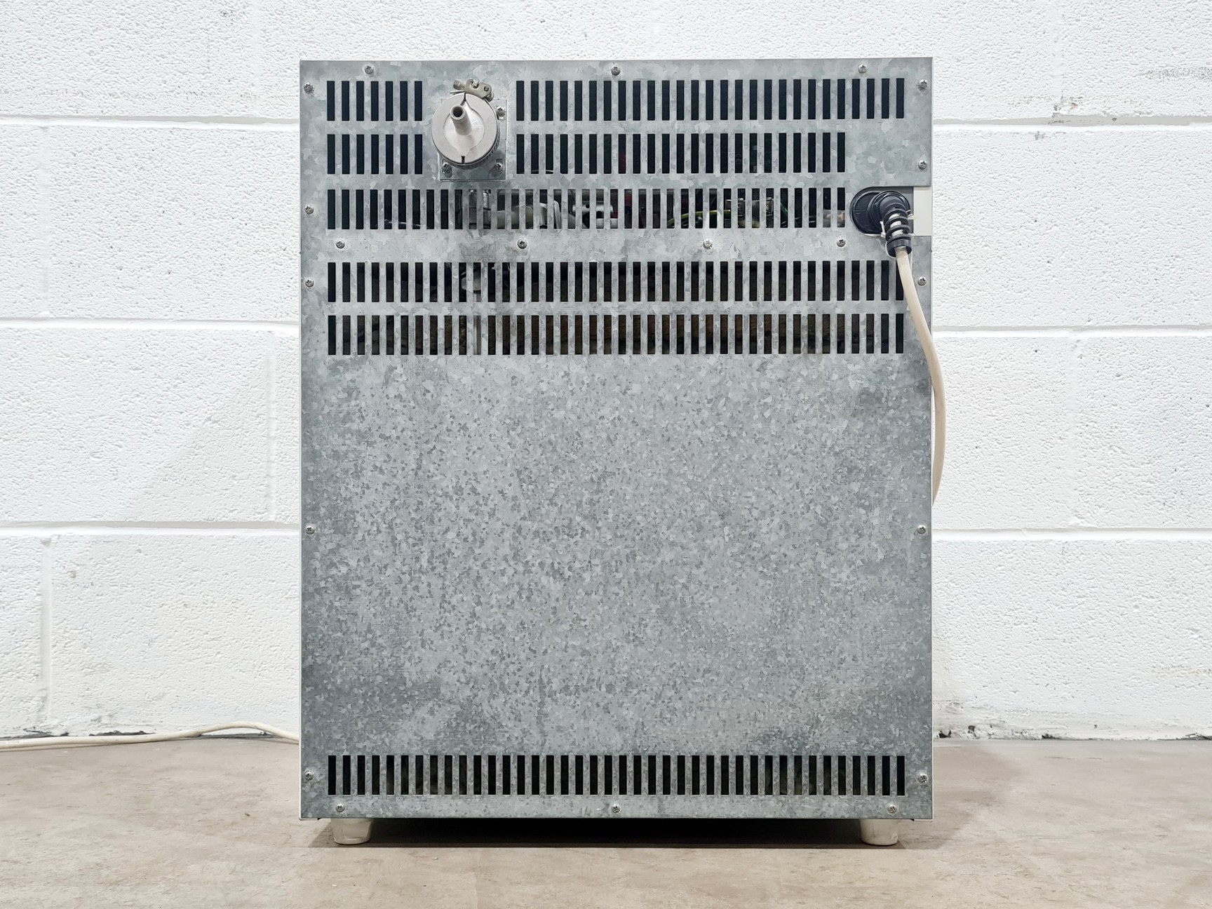 Image of  Heraeus Instruments Vacuum Oven Vacutherm VT6025 200°C Lab