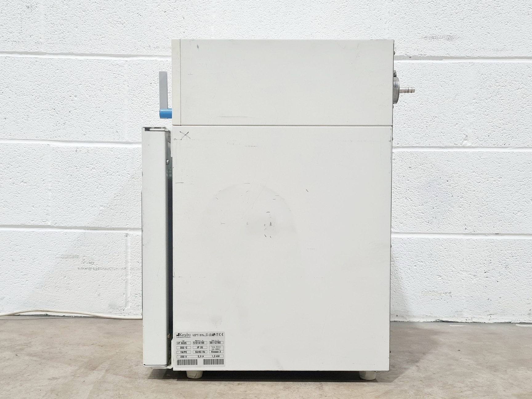Image of  Heraeus Instruments Vacuum Oven Vacutherm VT6025 200°C Lab