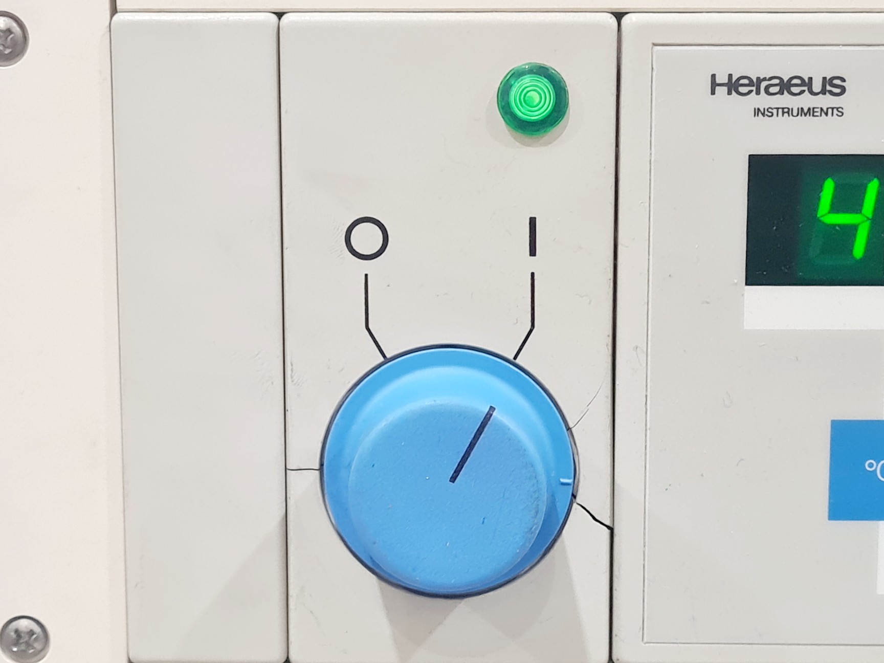 Image of  Heraeus Instruments Vacuum Oven Vacutherm VT6025 200°C Lab