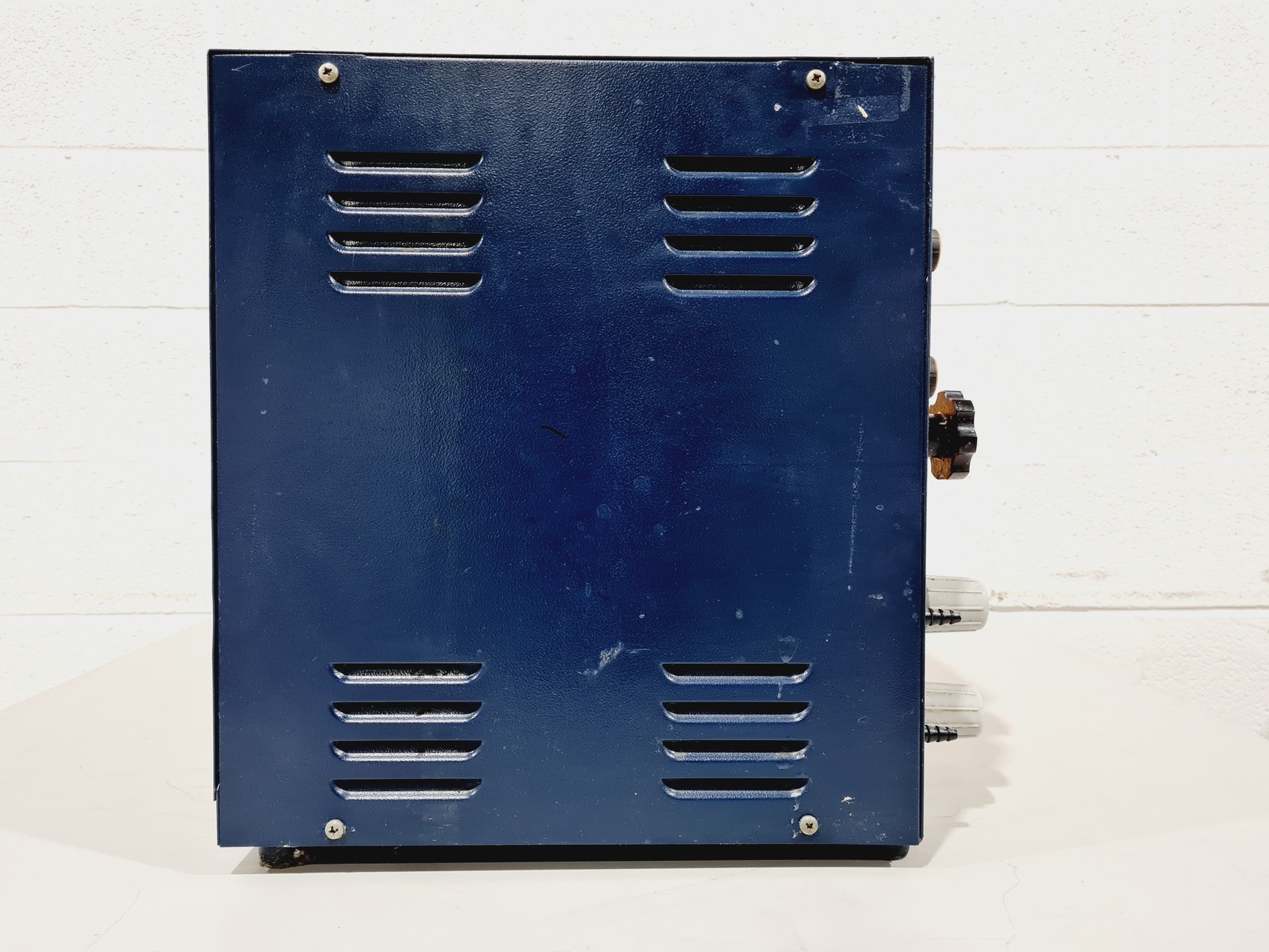 Image of Gallenkamp Vacuum Oven with Jigtool Single Stage High Vacuum Pump