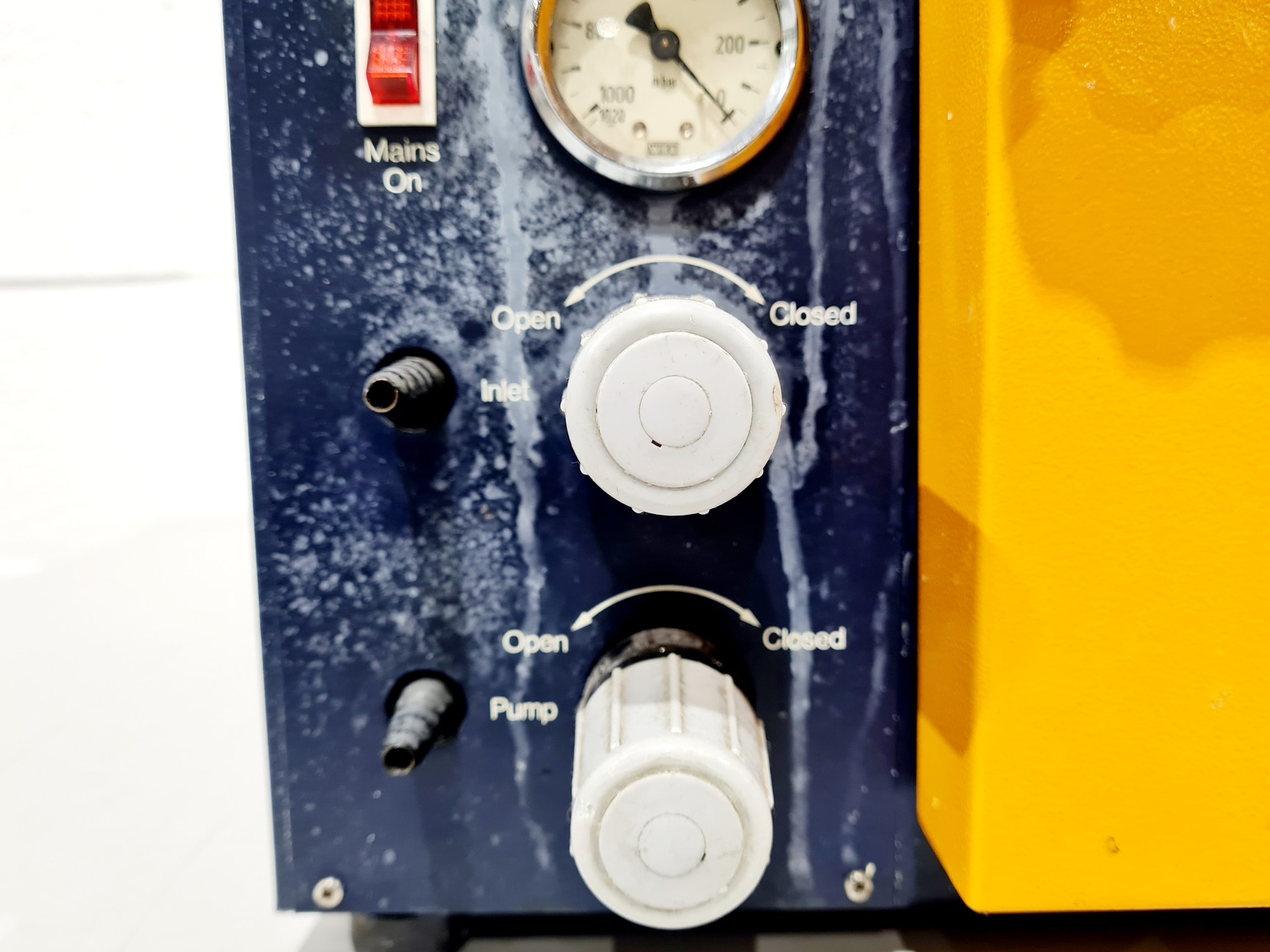 Image of Gallenkamp Vacuum Oven with Jigtool Single Stage High Vacuum Pump