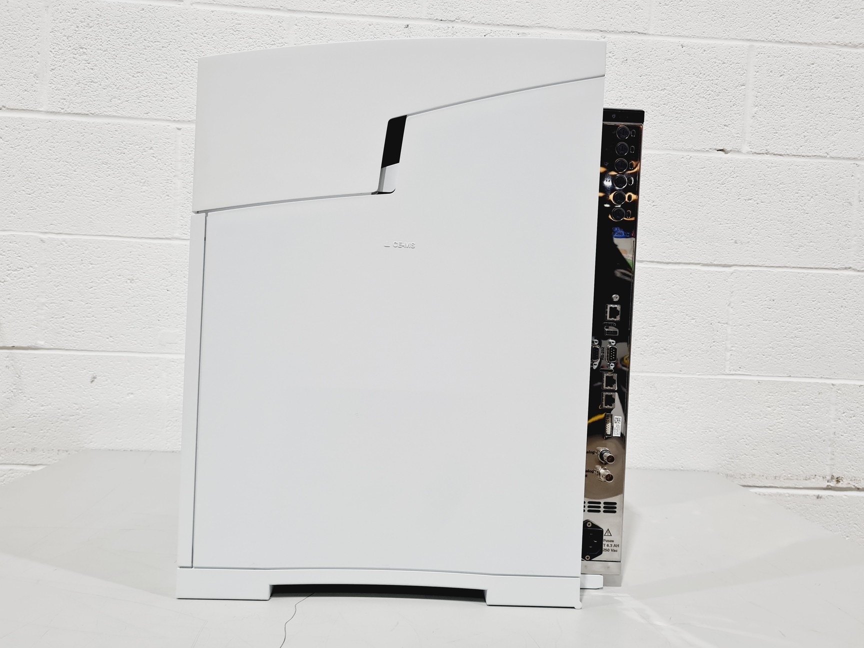 Image of Agilent 7100 CE Capillary Electrophoresis System G7100A Lab