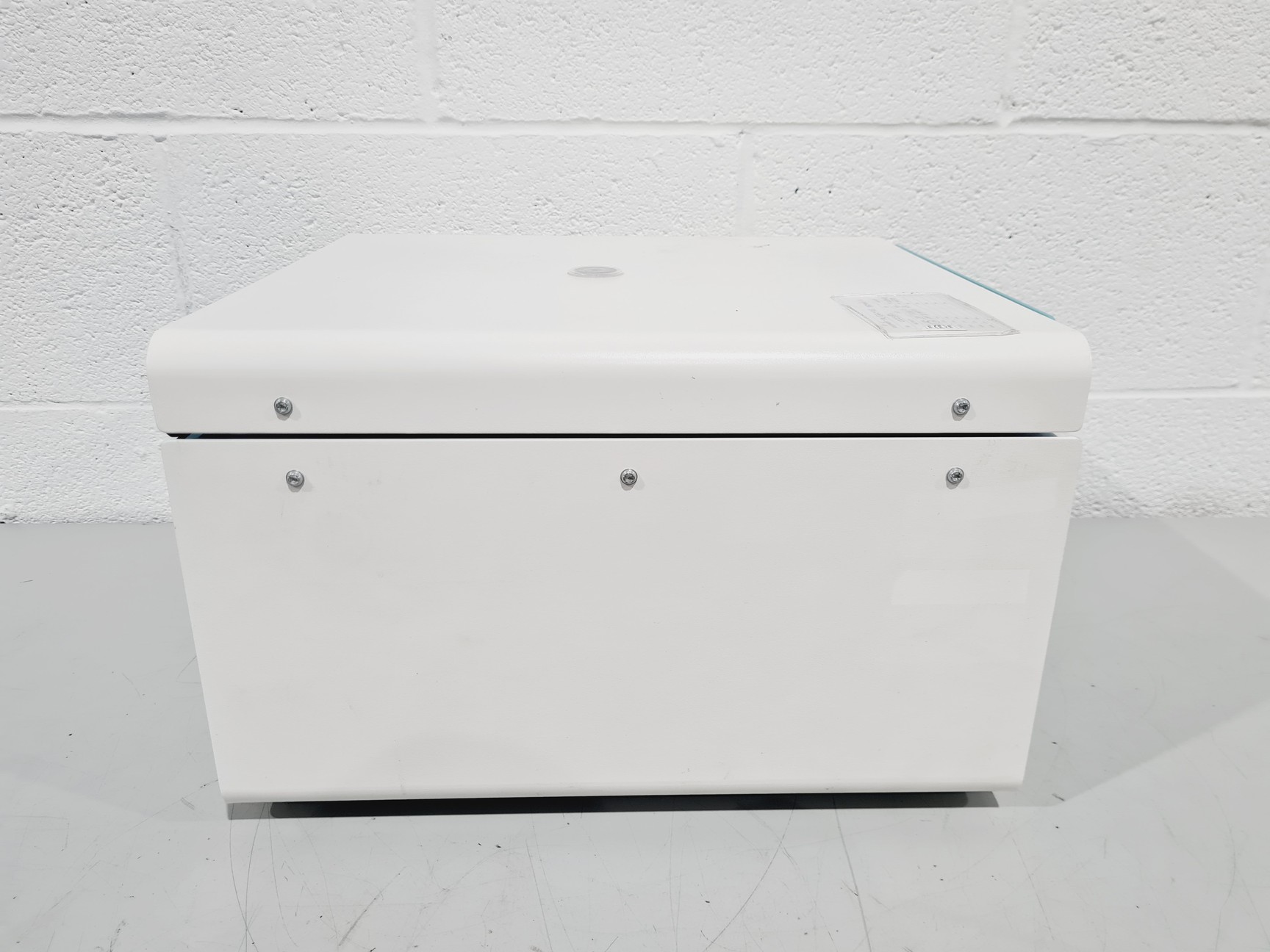 Image of Hettich Rotofix 32A Benchtop Centrifuge w/ 1619 Swing-Out Rotor 4000RPM