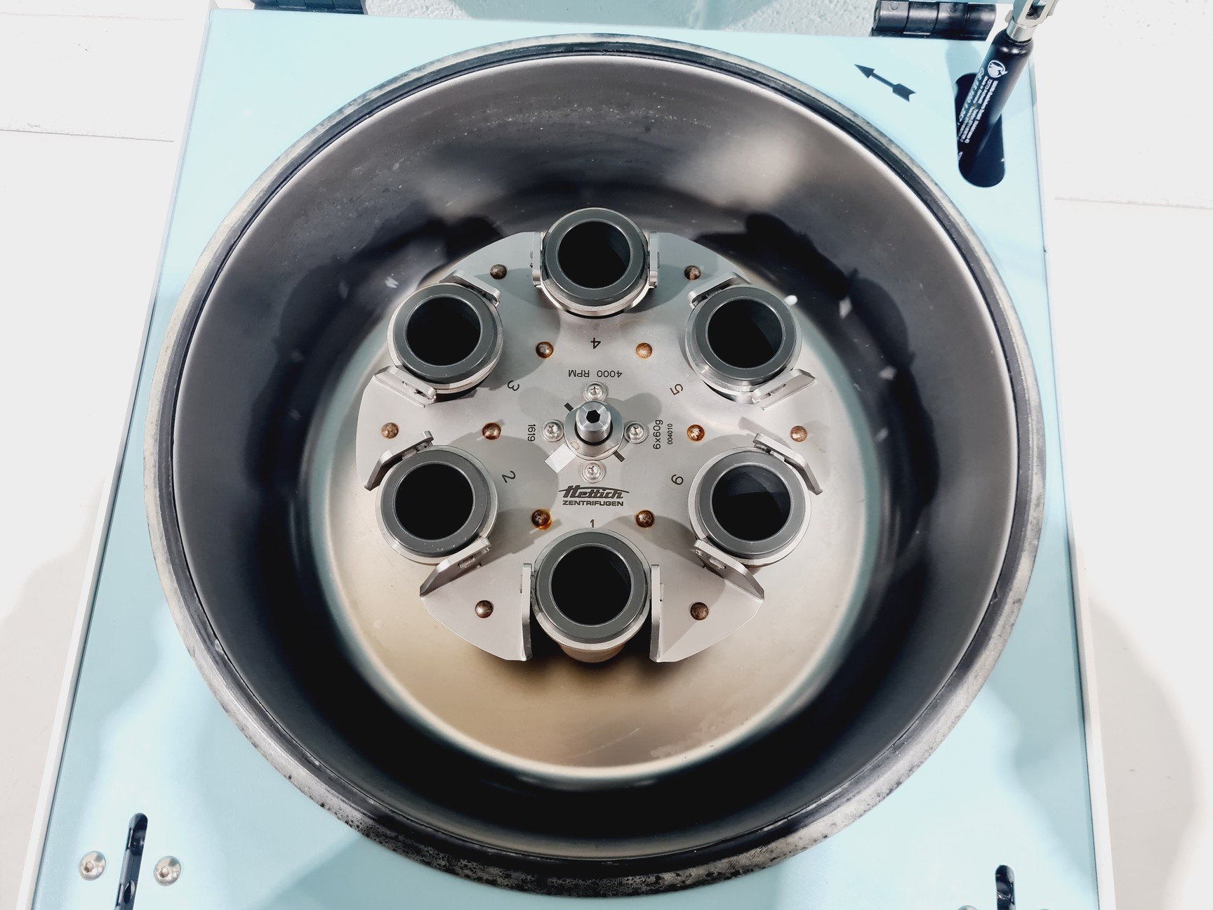 Image of Hettich Rotofix 32A Benchtop Centrifuge w/ 1619 Swing-Out Rotor 4000RPM