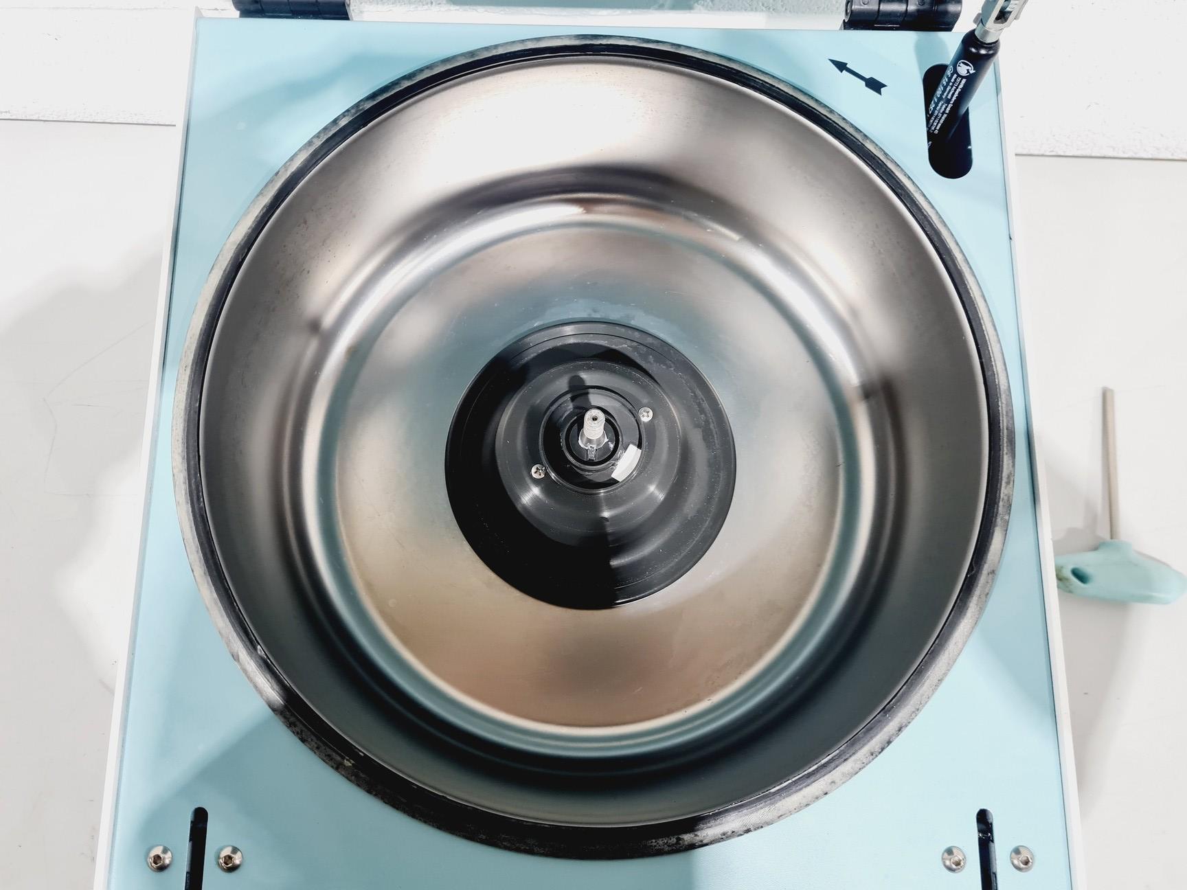 Image of Hettich Rotofix 32A Benchtop Centrifuge w/ 1619 Swing-Out Rotor 4000RPM