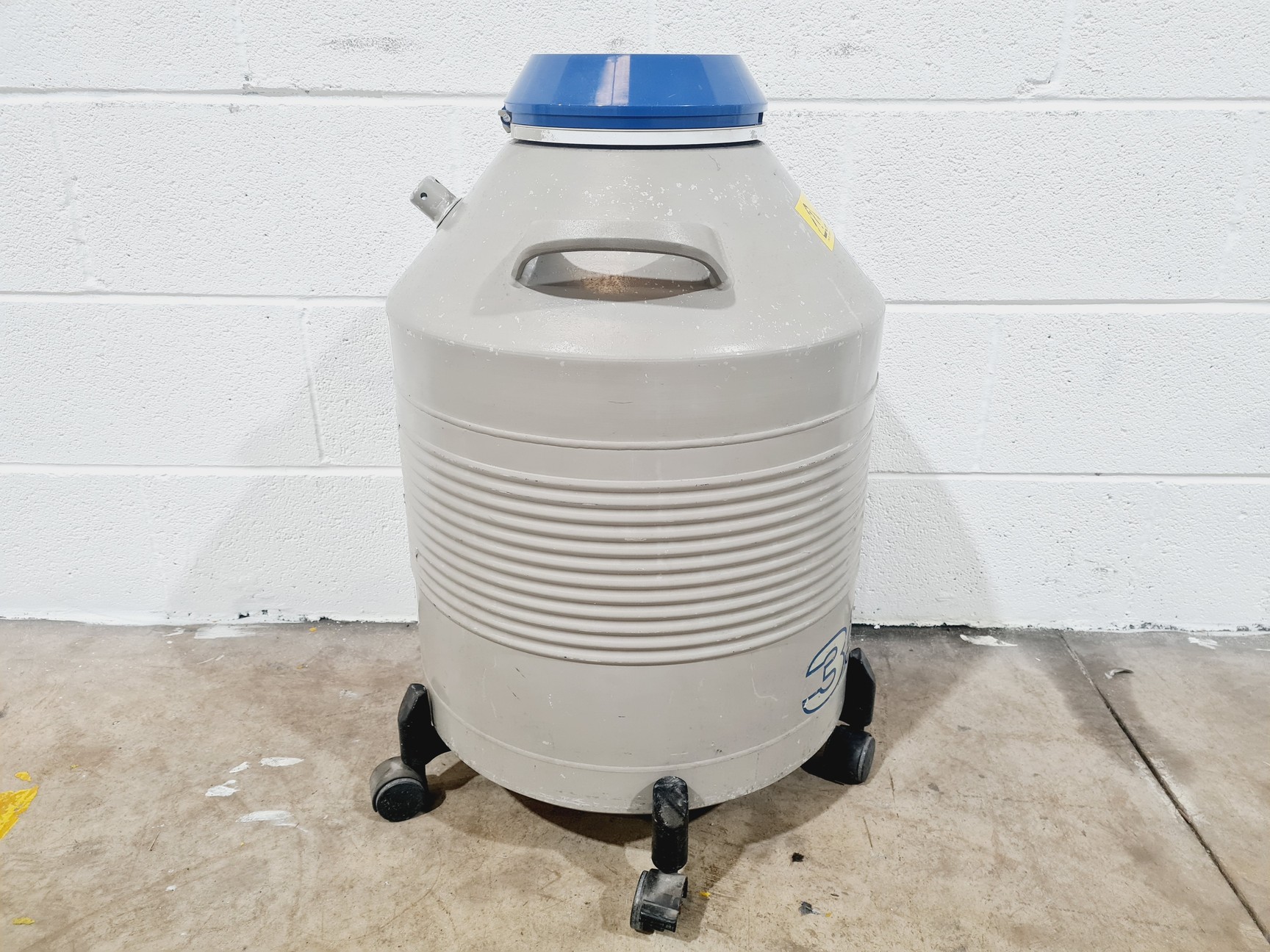 Image of Taylor-Wharton 35-HC Liquid Nitrogen Sample Storage Dewar Lab