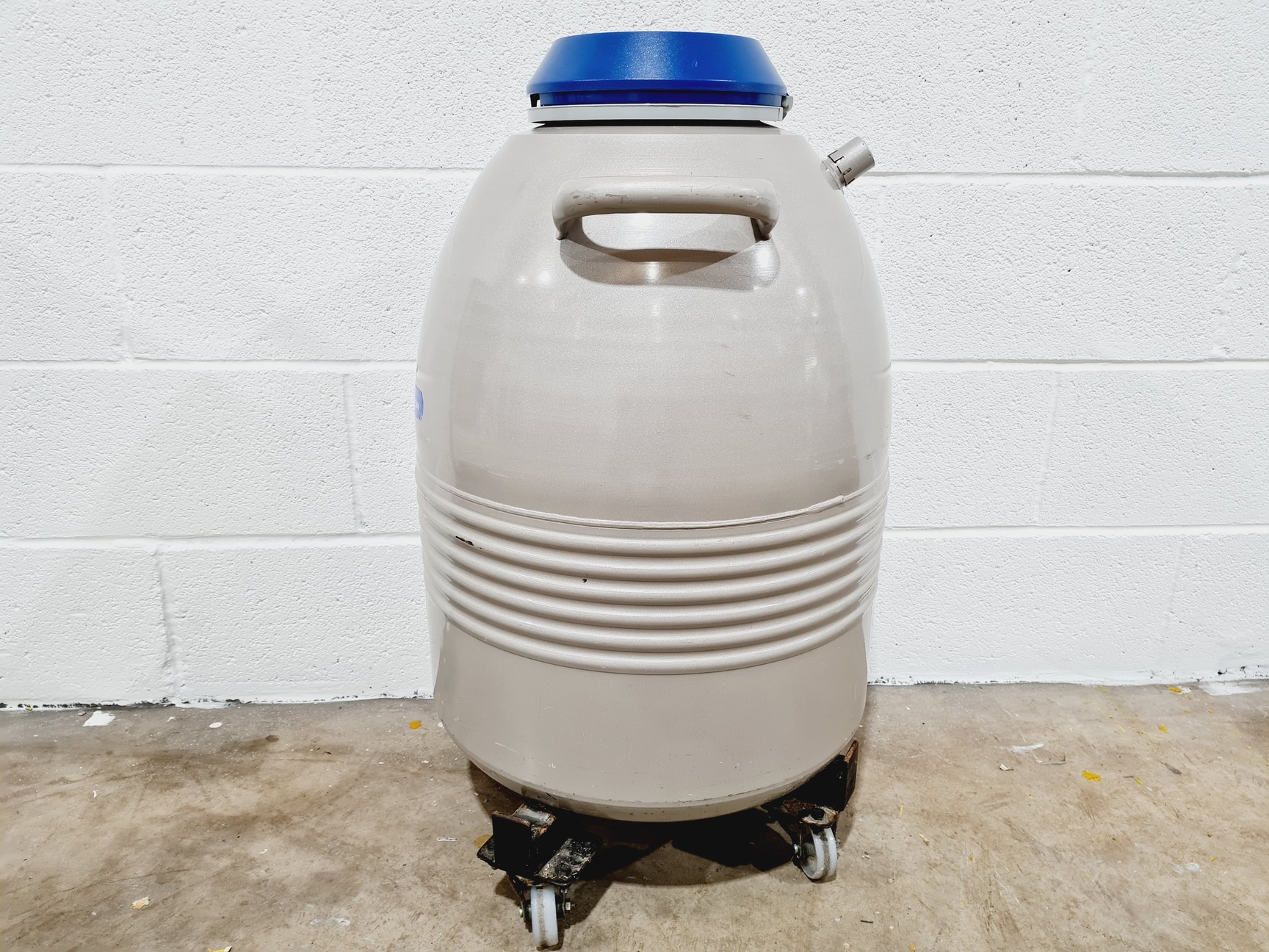 Image of Taylor-Wharton HC35 Nitrogen Dewar w/ Trolley 