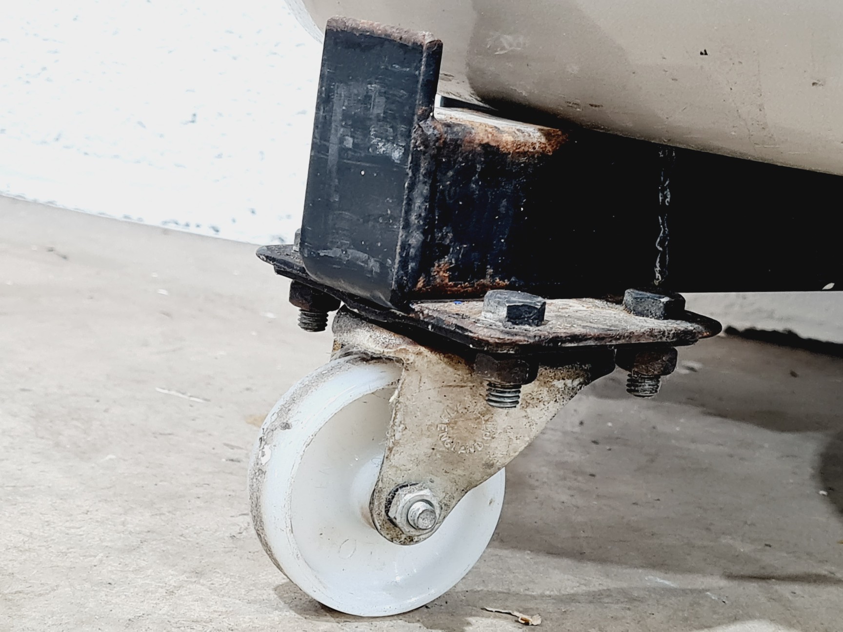 Image of Taylor-Wharton HC35 Nitrogen Dewar w/ Trolley 