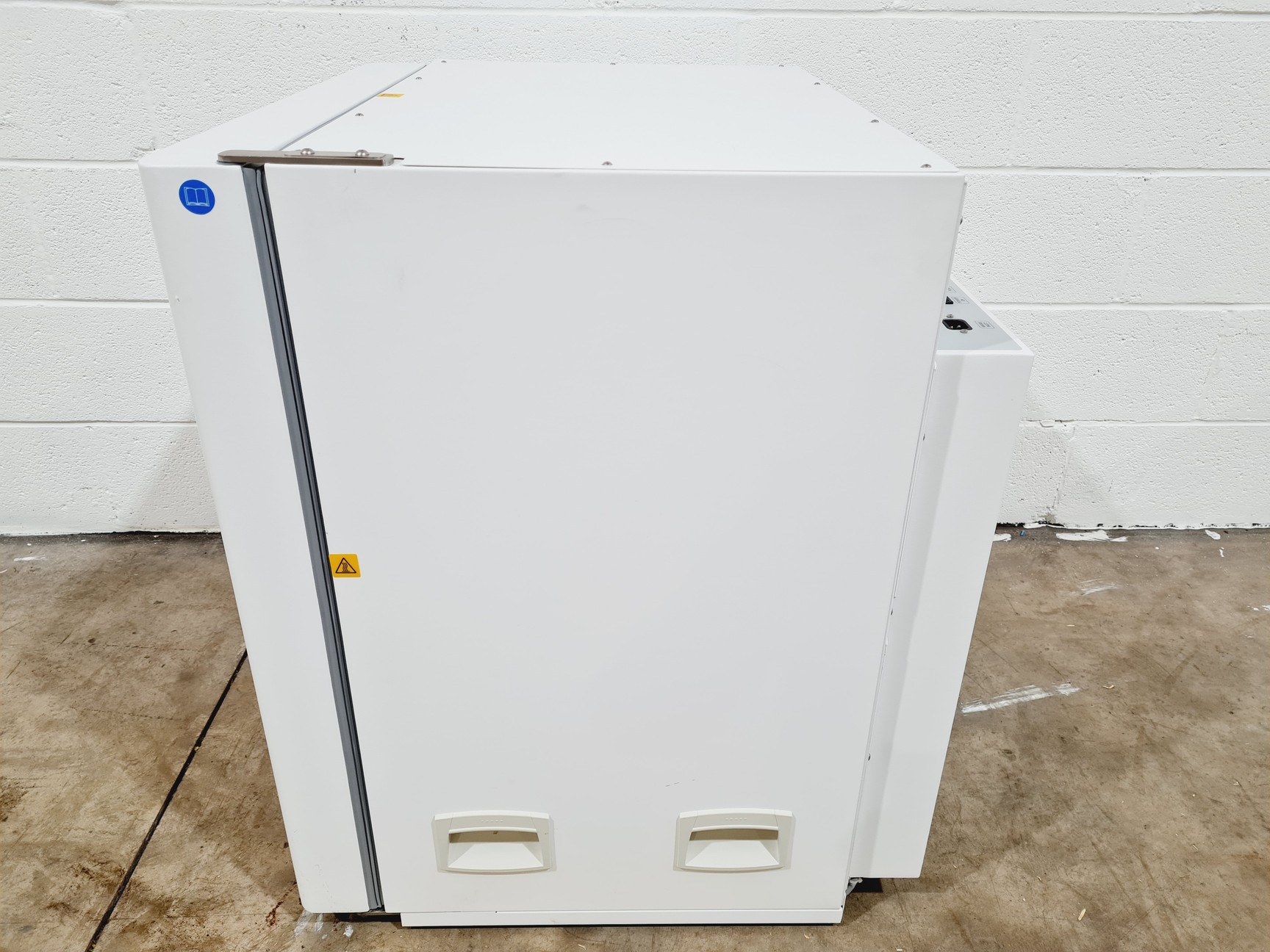 Image of LEEC CO2 Incubator Model P190D