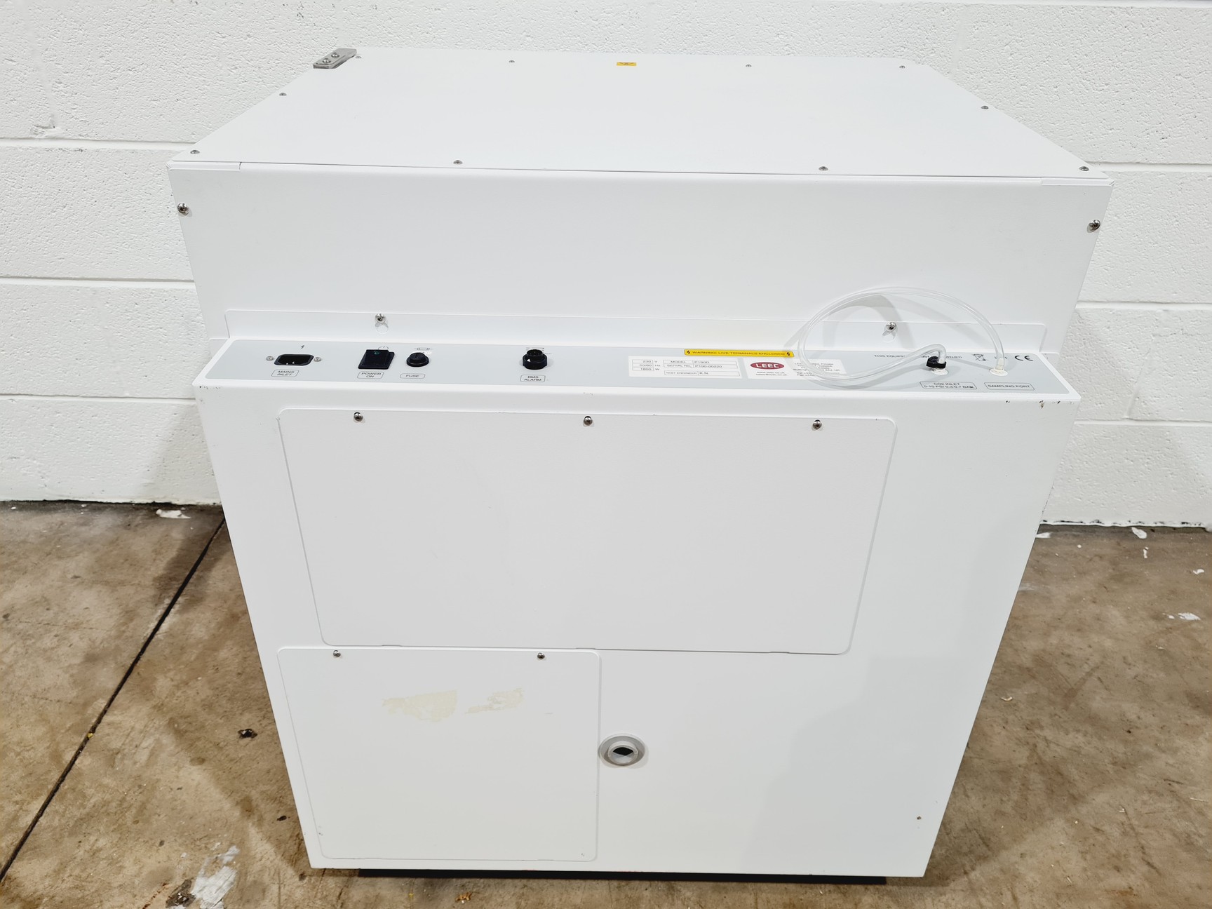 Image of LEEC CO2 Incubator Model P190D