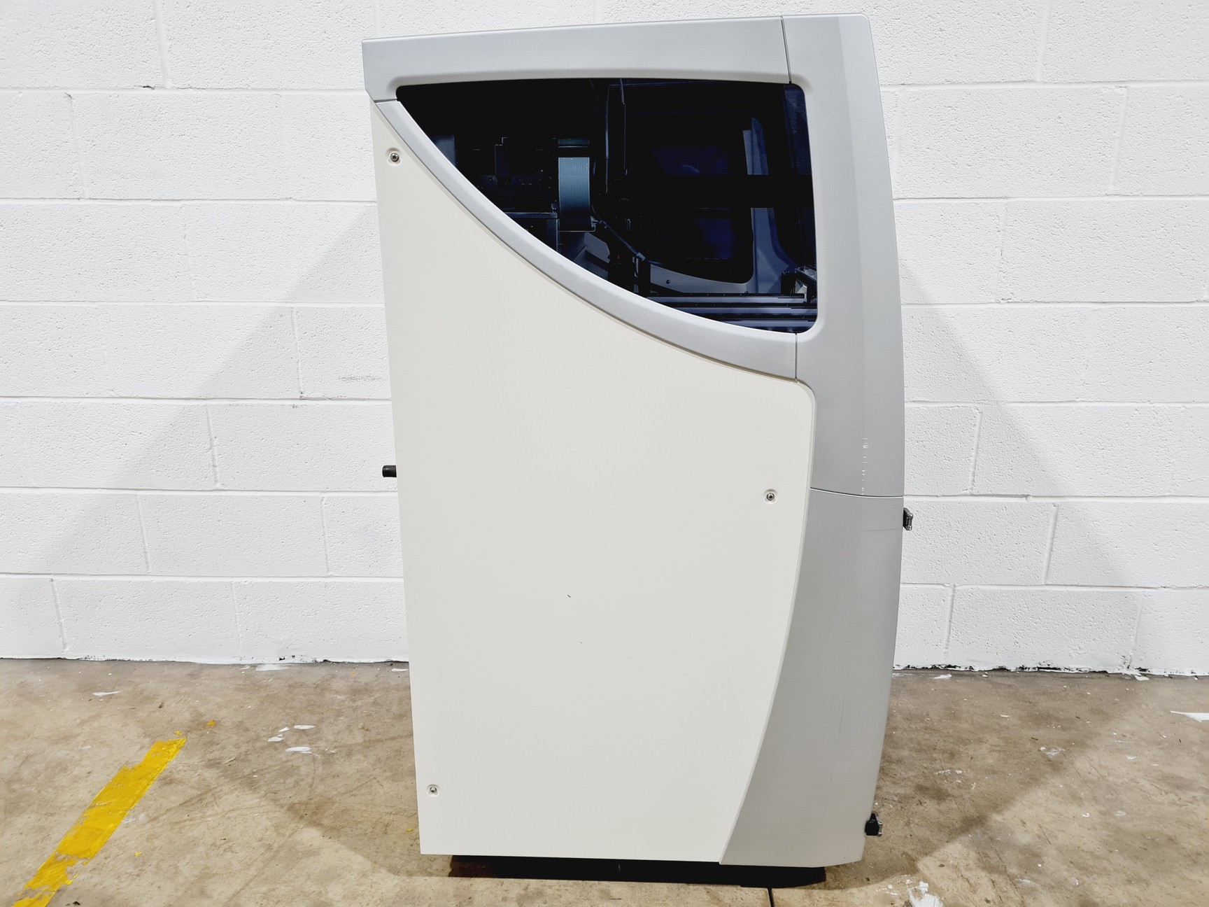 Image of Leica BOND-III Fully Automated IHC and ISH Staining System Lab