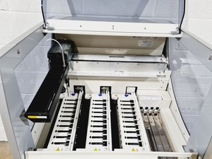 Thumbnail image of Leica BOND-III Fully Automated IHC and ISH Staining System Lab