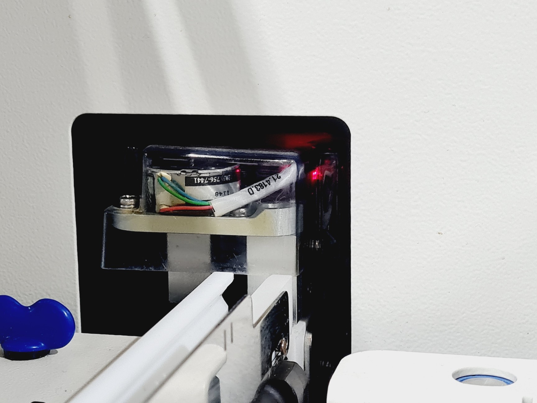 Image of Leica BOND-III Fully Automated IHC and ISH Staining System Lab